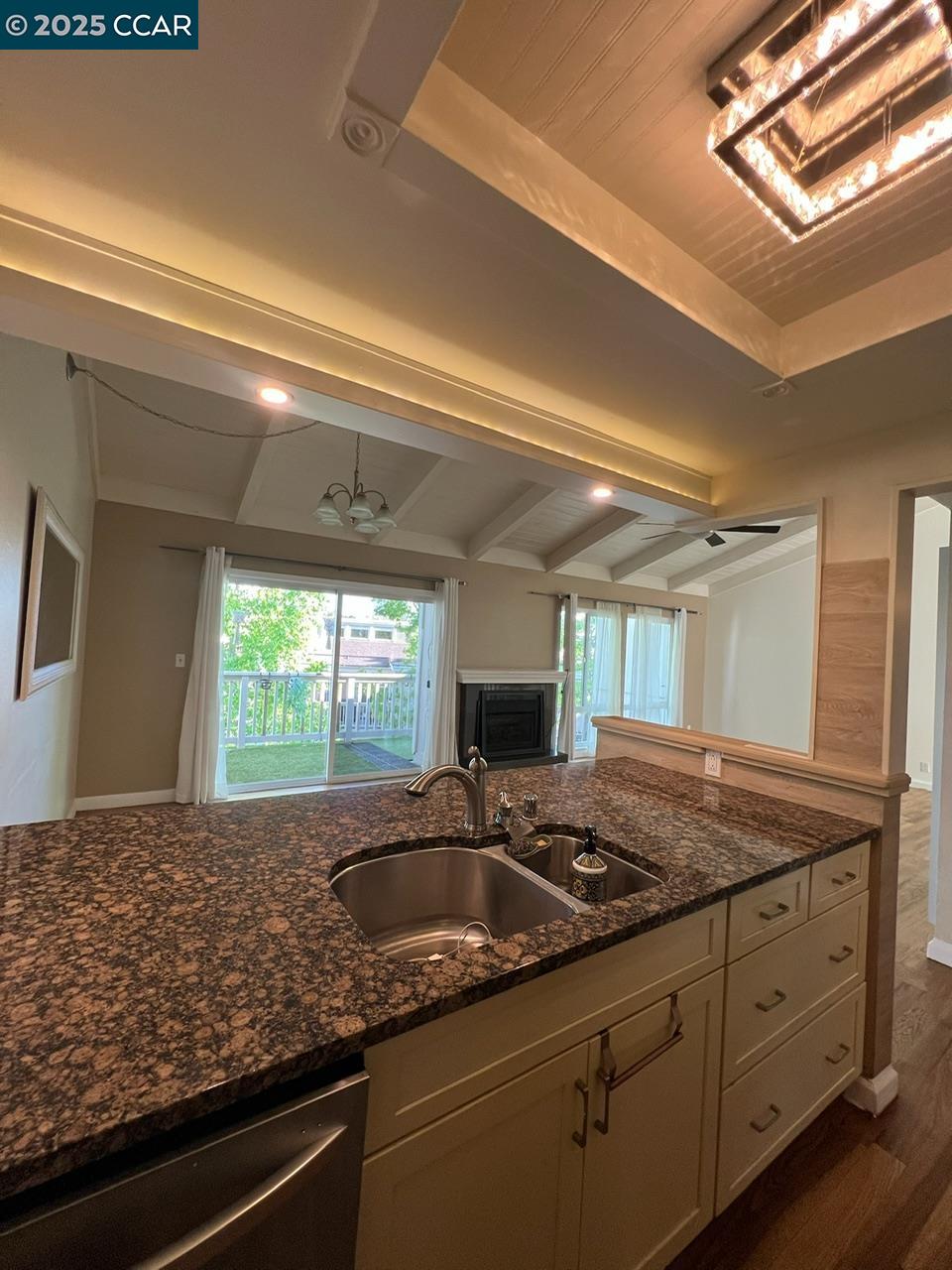 Detail Gallery Image 18 of 33 For 438 Ridgeview Dr, Pleasant Hill,  CA 94523 - 2 Beds | 1/1 Baths