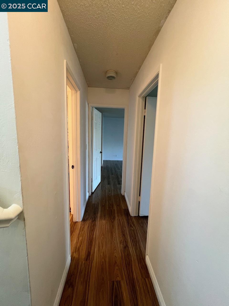 Detail Gallery Image 22 of 33 For 438 Ridgeview Dr, Pleasant Hill,  CA 94523 - 2 Beds | 1/1 Baths