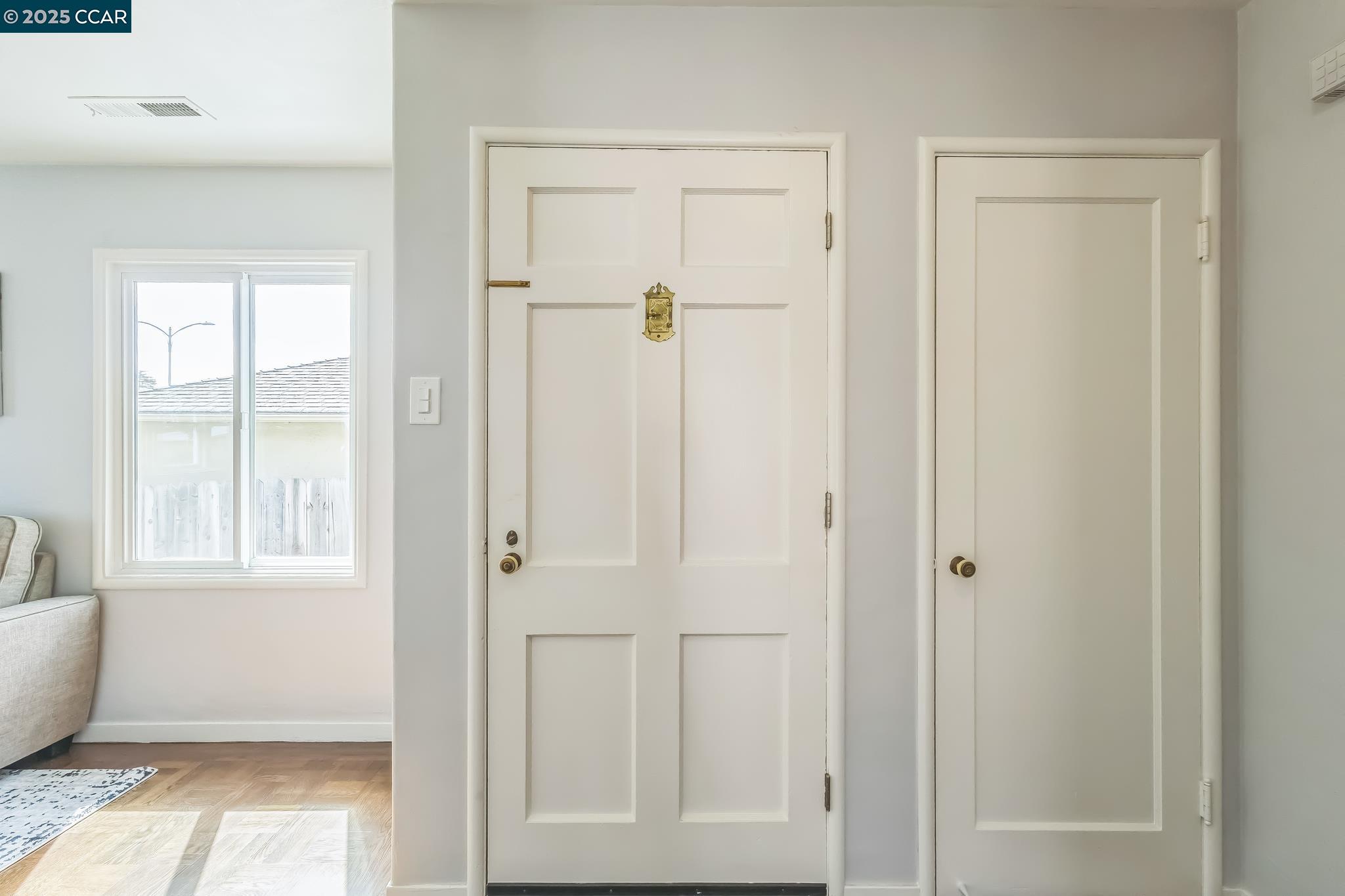Detail Gallery Image 13 of 41 For 2410 Alameda De Las Pulgas, San Mateo,  CA 94403 - 2 Beds | 1 Baths