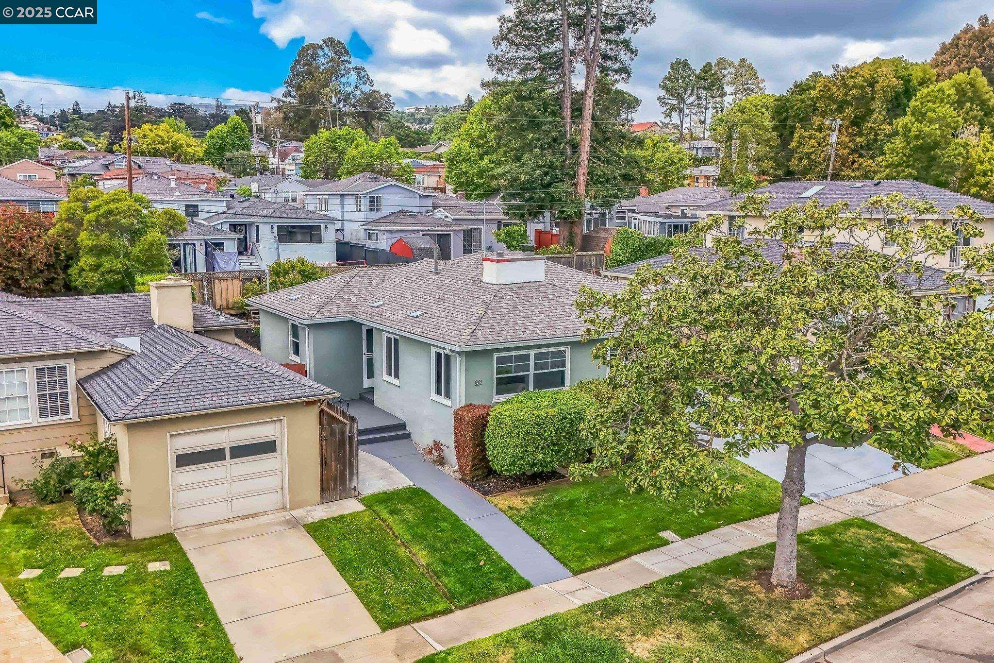 Detail Gallery Image 28 of 41 For 2410 Alameda De Las Pulgas, San Mateo,  CA 94403 - 2 Beds | 1 Baths