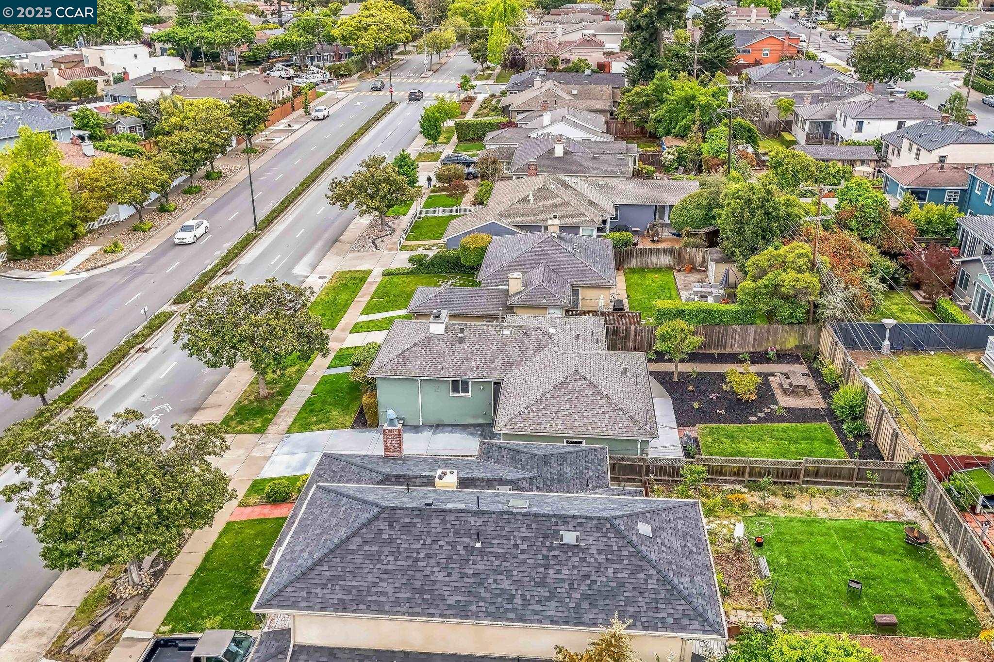 Detail Gallery Image 36 of 41 For 2410 Alameda De Las Pulgas, San Mateo,  CA 94403 - 2 Beds | 1 Baths