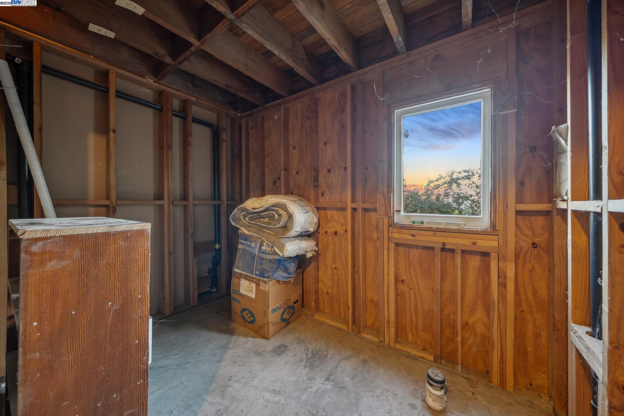 Detail Gallery Image 25 of 38 For 5915 Rincon Drive, Oakland,  CA 94611 - 2 Beds | 1 Baths