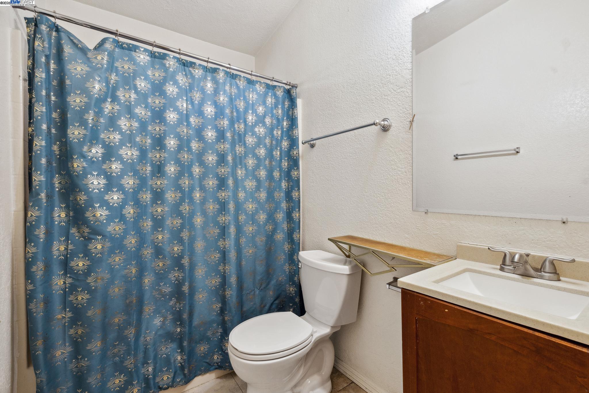 Detail Gallery Image 14 of 19 For 3311 Martin Luther King Jr Way, Oakland,  CA 94609 - – Beds | – Baths