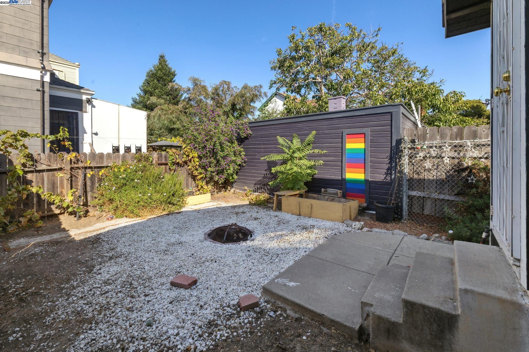 Detail Gallery Image 17 of 19 For 3311 Martin Luther King Jr Way, Oakland,  CA 94609 - – Beds | – Baths