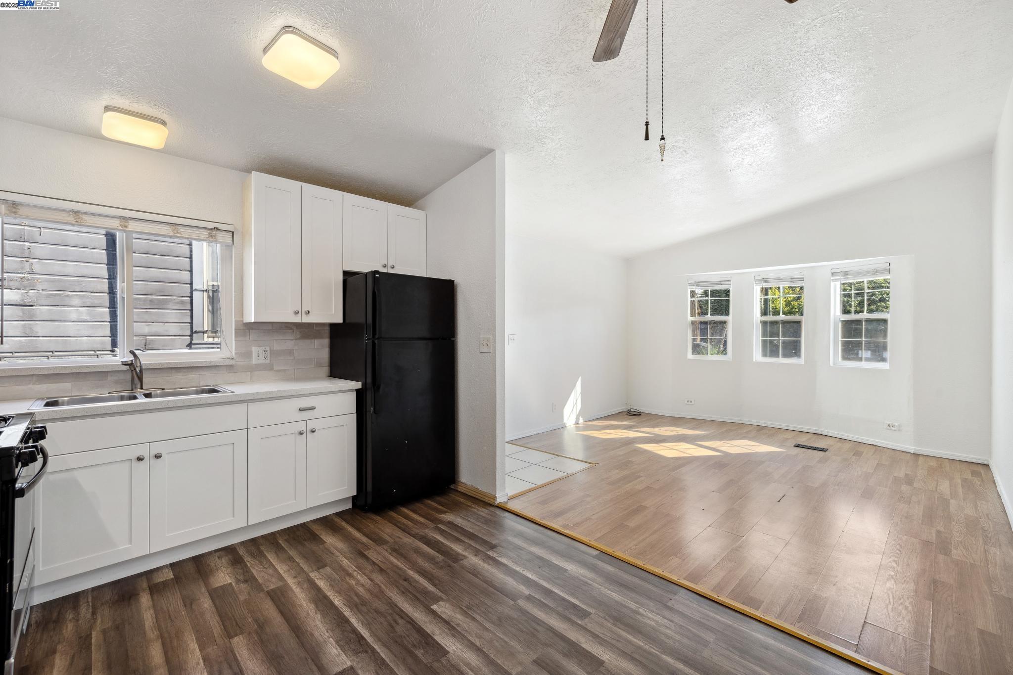 Detail Gallery Image 3 of 19 For 3311 Martin Luther King Jr Way, Oakland,  CA 94609 - – Beds | – Baths
