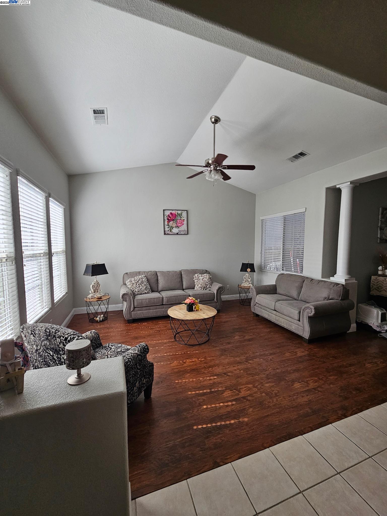 Detail Gallery Image 17 of 44 For 419 Creekside Dr, Patterson,  CA 95363 - 5 Beds | 3/1 Baths