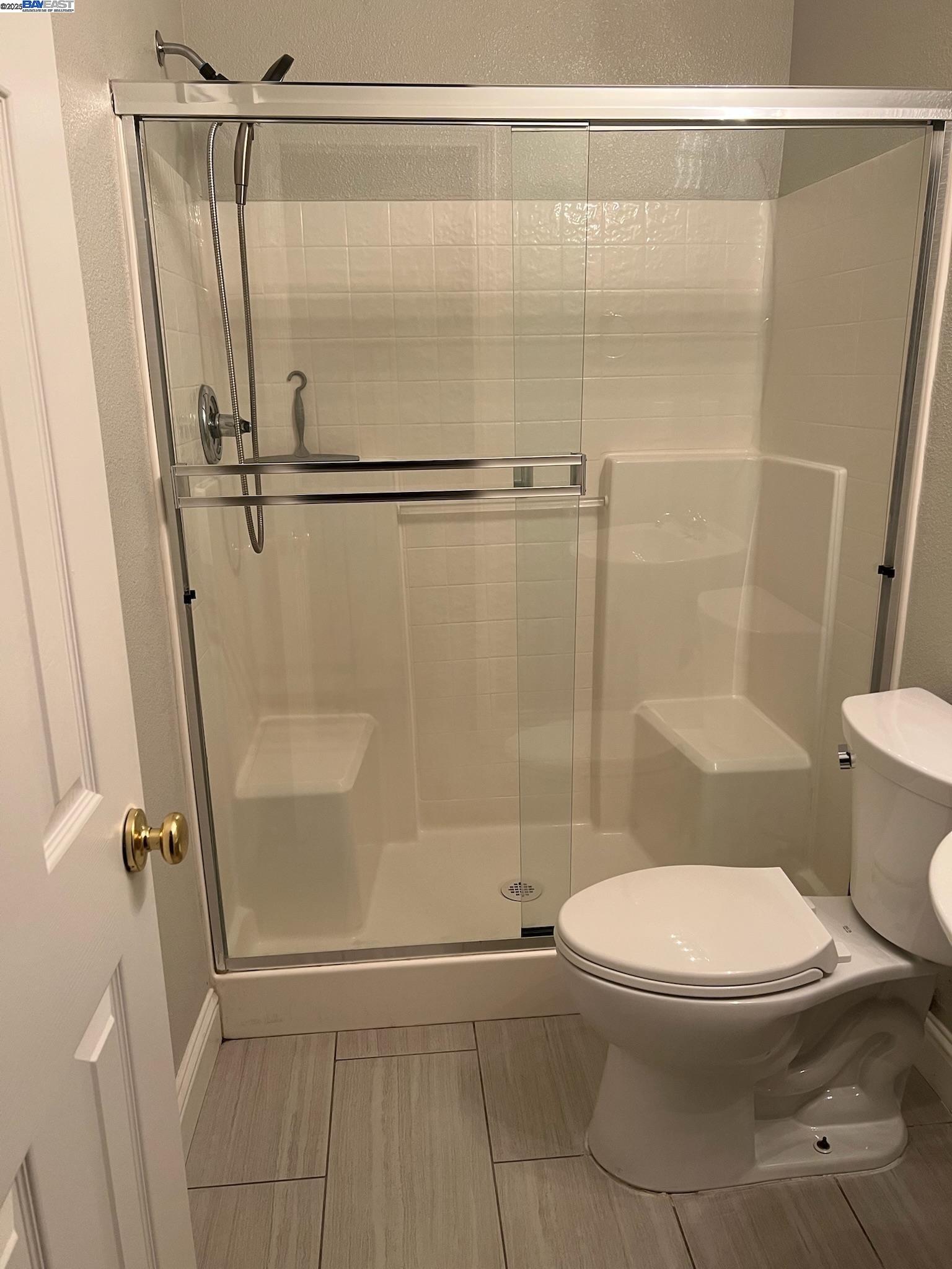 Detail Gallery Image 8 of 44 For 419 Creekside Dr, Patterson,  CA 95363 - 5 Beds | 3/1 Baths