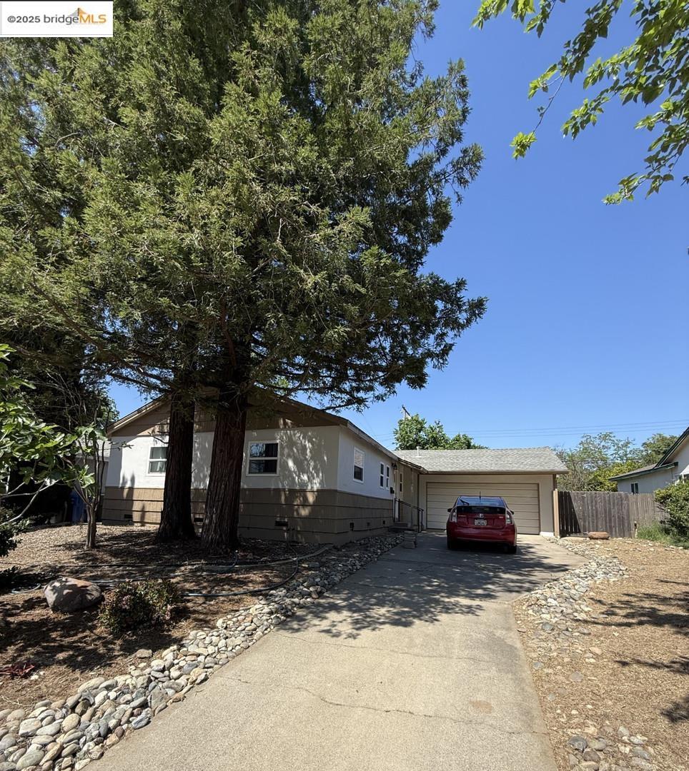 Detail Gallery Image 1 of 1 For 8913 Alderson Ave, Sacramento,  CA 95826 - 3 Beds | 1/1 Baths