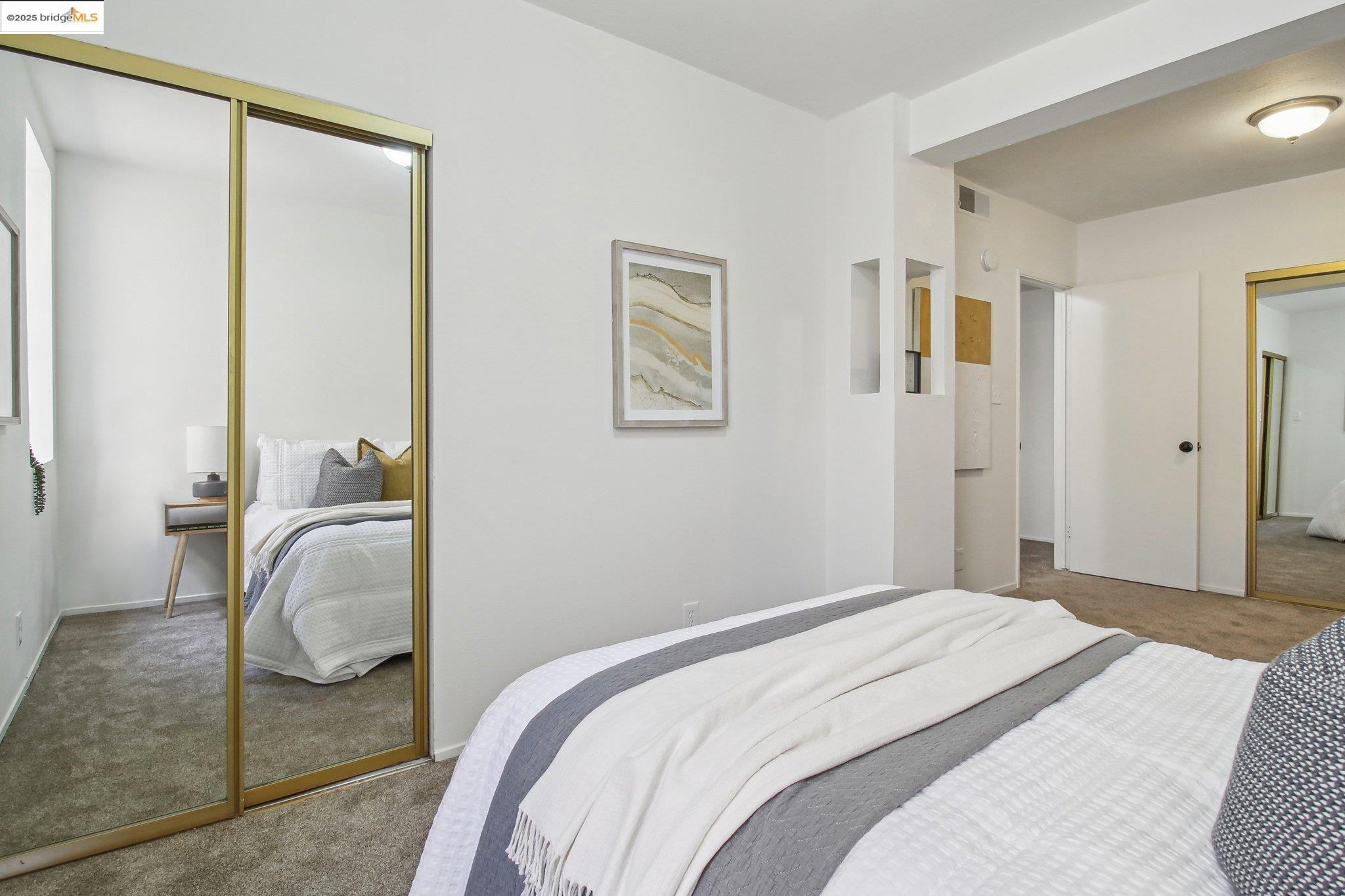 Detail Gallery Image 31 of 52 For 2900 Sheffield Ave, Oakland,  CA 94602 - 4 Beds | 2 Baths