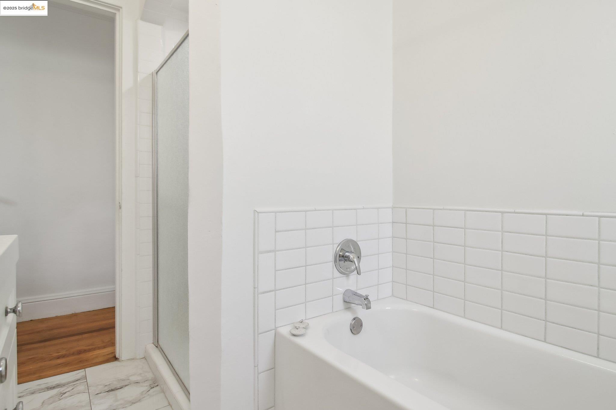 Detail Gallery Image 39 of 52 For 2900 Sheffield Ave, Oakland,  CA 94602 - 4 Beds | 2 Baths