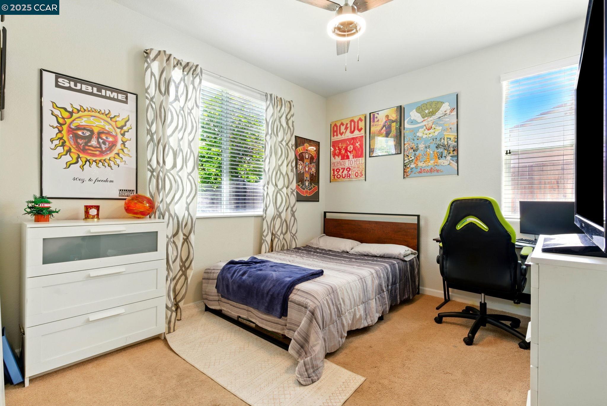 Detail Gallery Image 11 of 24 For 329 Silver Bell Way, Oakley,  CA 94561 - 4 Beds | 3 Baths