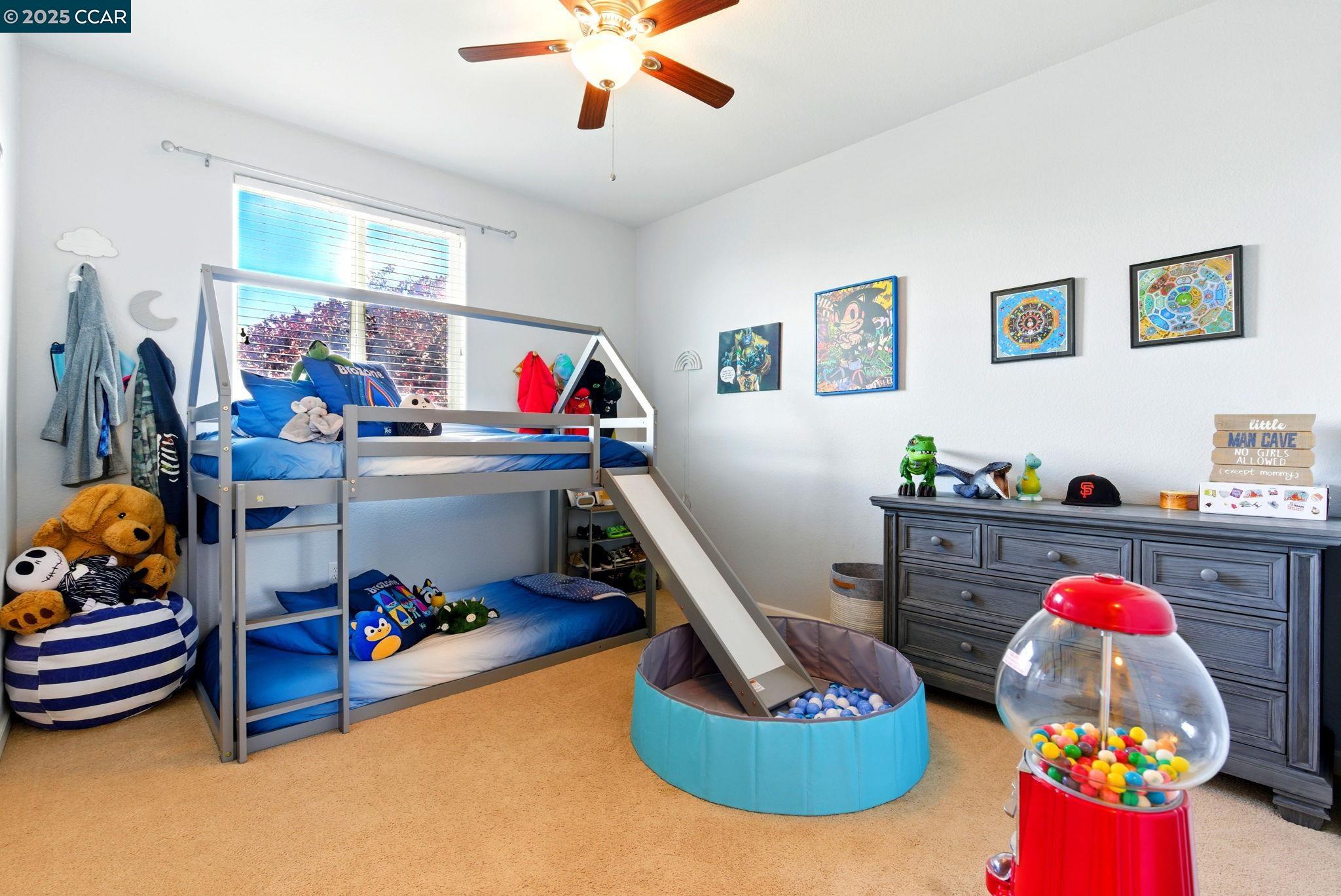 Detail Gallery Image 13 of 24 For 329 Silver Bell Way, Oakley,  CA 94561 - 4 Beds | 3 Baths