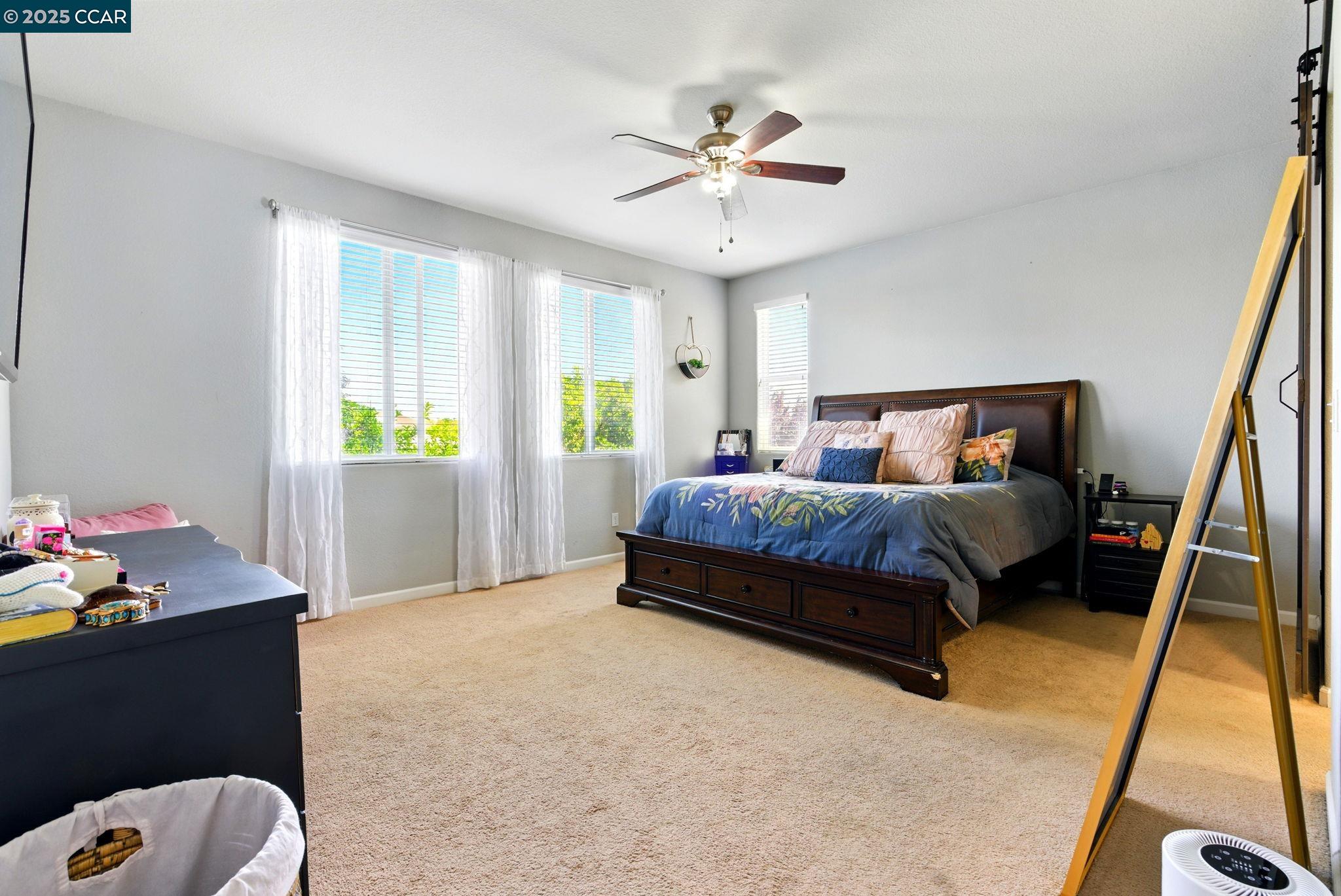Detail Gallery Image 14 of 24 For 329 Silver Bell Way, Oakley,  CA 94561 - 4 Beds | 3 Baths