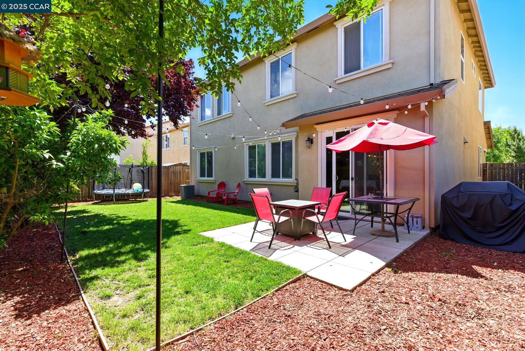 Detail Gallery Image 19 of 24 For 329 Silver Bell Way, Oakley,  CA 94561 - 4 Beds | 3 Baths