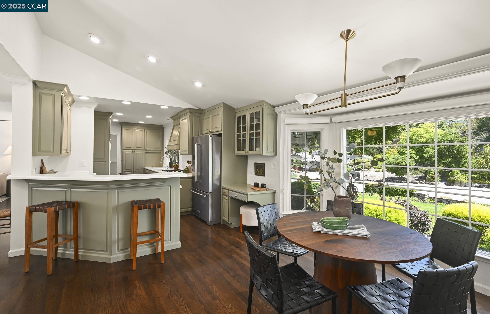 Detail Gallery Image 15 of 33 For 25 Fraser Drive, Walnut Creek,  CA 94596 - 4 Beds | 3 Baths