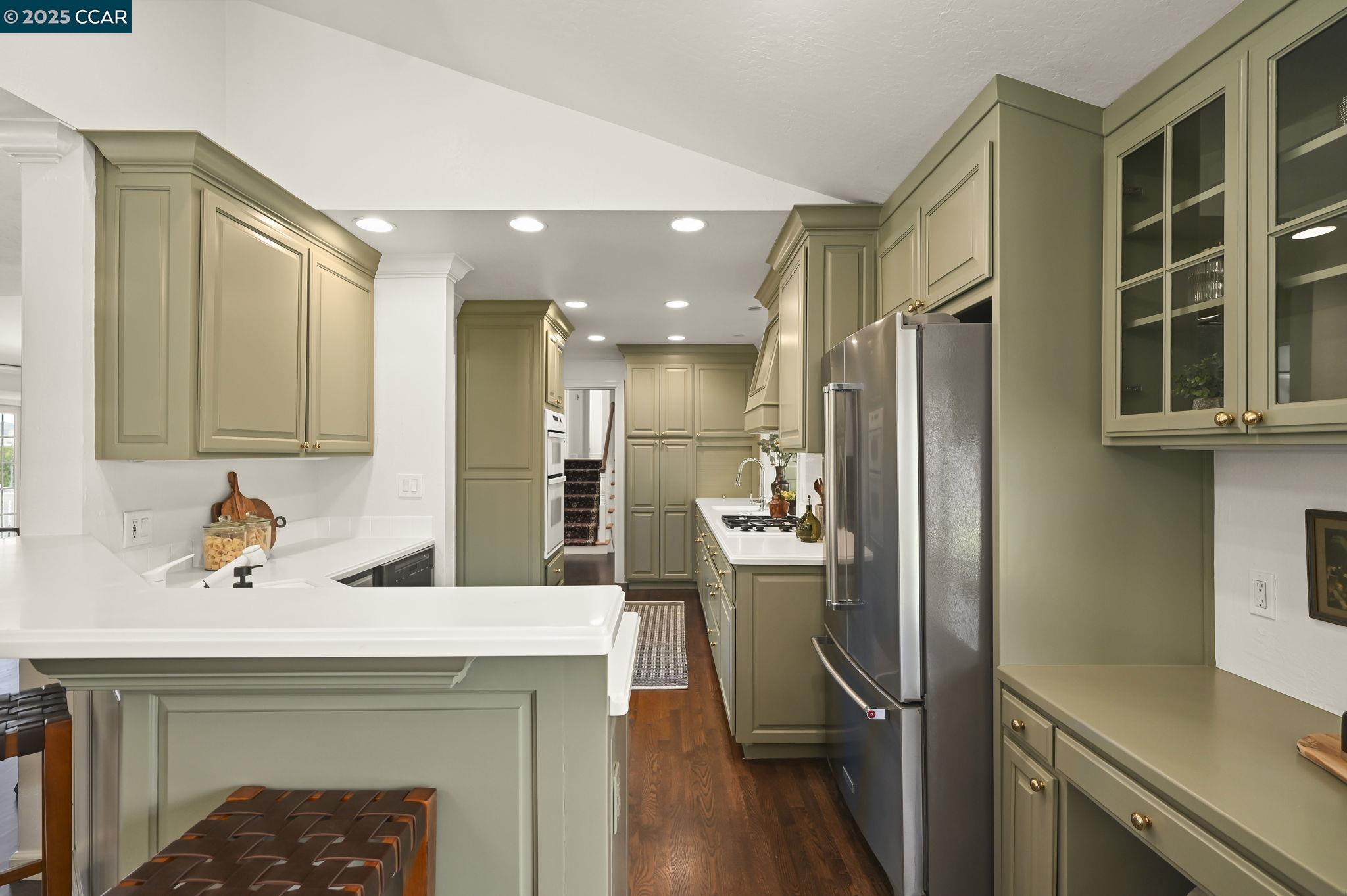 Detail Gallery Image 16 of 33 For 25 Fraser Drive, Walnut Creek,  CA 94596 - 4 Beds | 3 Baths