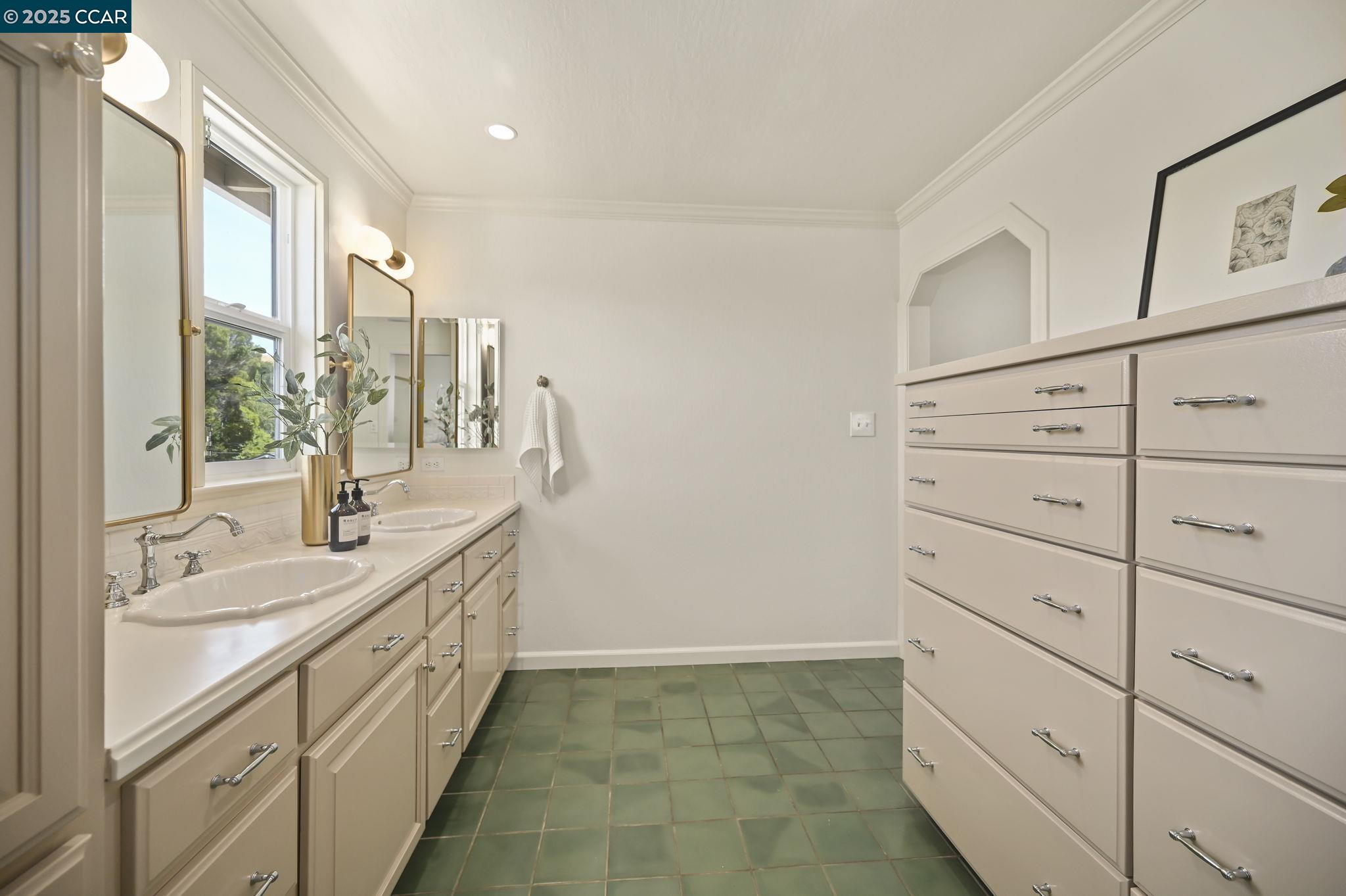 Detail Gallery Image 22 of 33 For 25 Fraser Drive, Walnut Creek,  CA 94596 - 4 Beds | 3 Baths