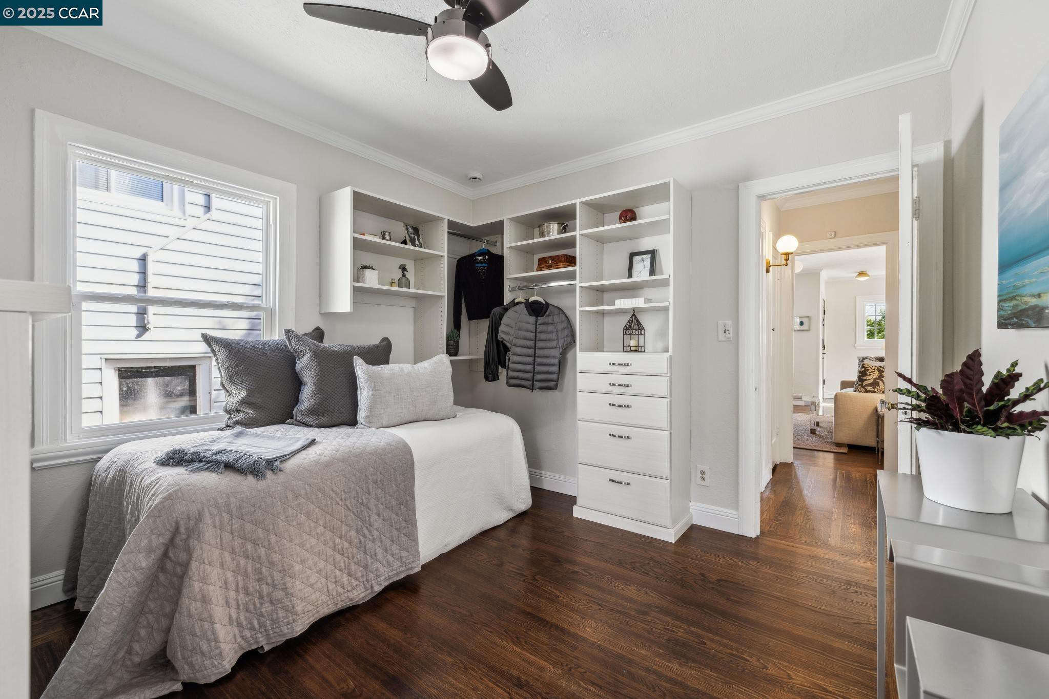 Detail Gallery Image 19 of 40 For 3036 Delaware St, Oakland,  CA 94602 - 4 Beds | 3 Baths