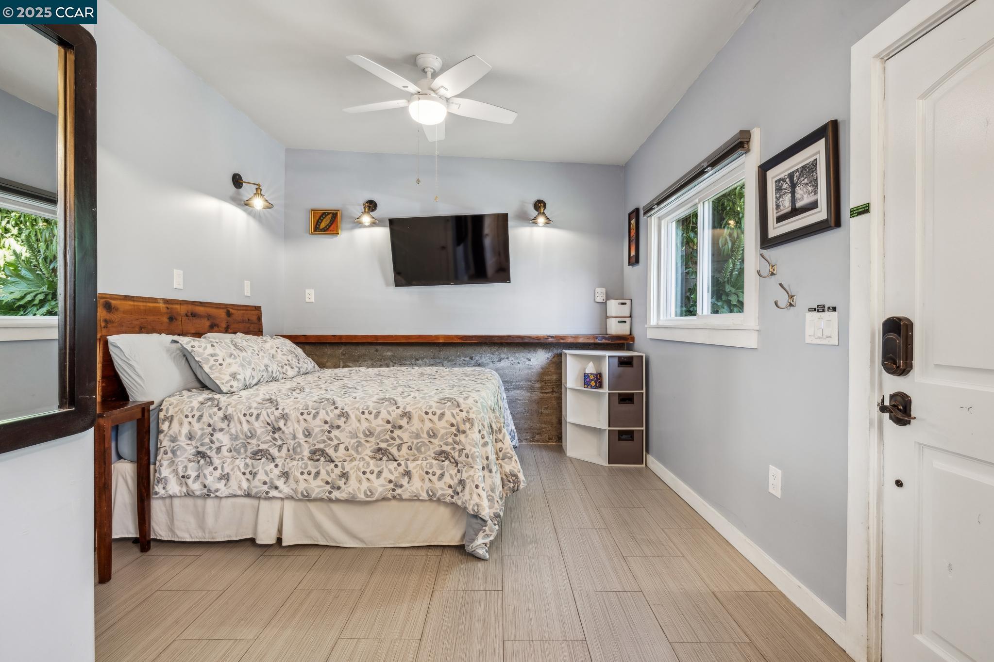 Detail Gallery Image 26 of 40 For 3036 Delaware St, Oakland,  CA 94602 - 4 Beds | 3 Baths