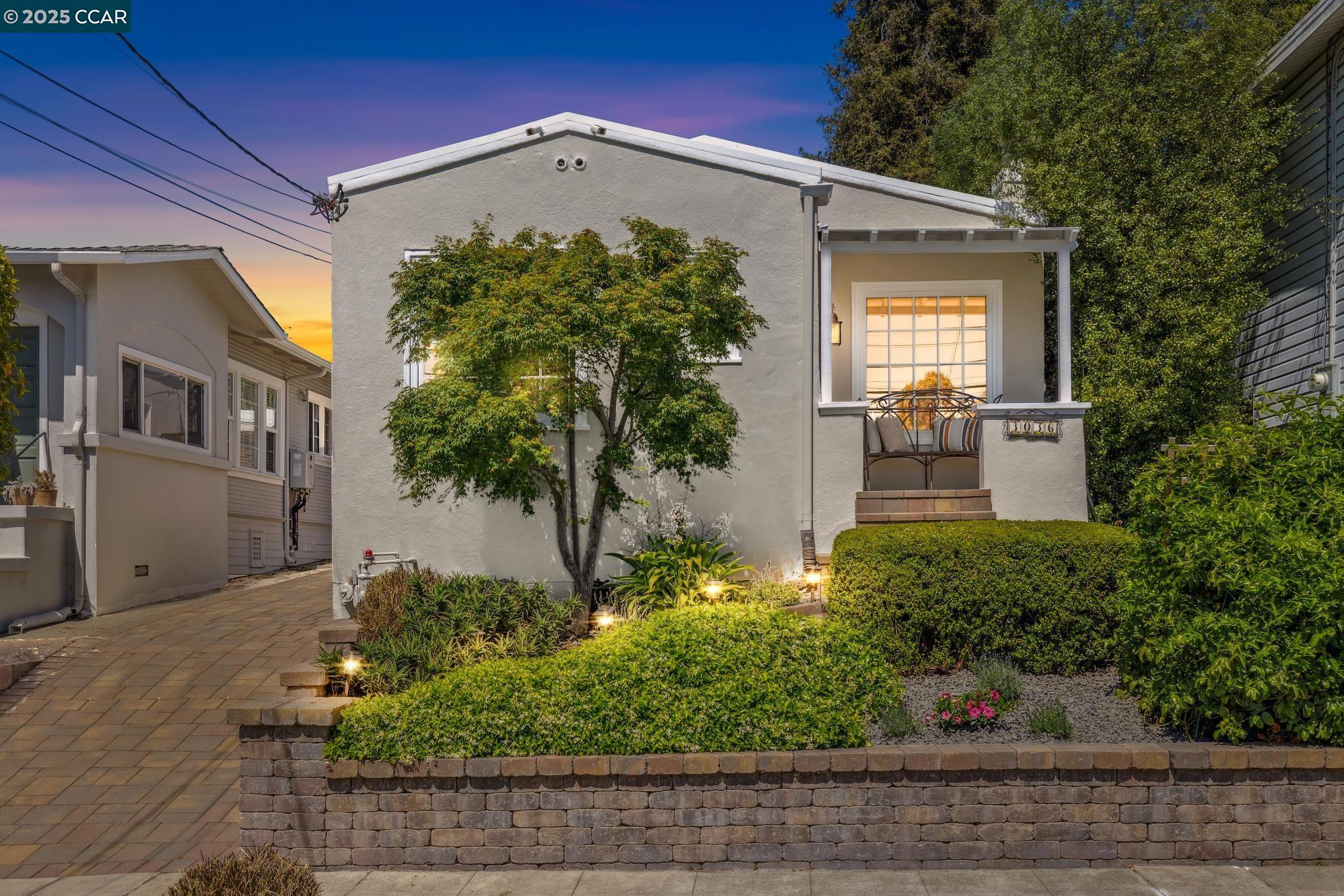 Detail Gallery Image 39 of 40 For 3036 Delaware St, Oakland,  CA 94602 - 4 Beds | 3 Baths