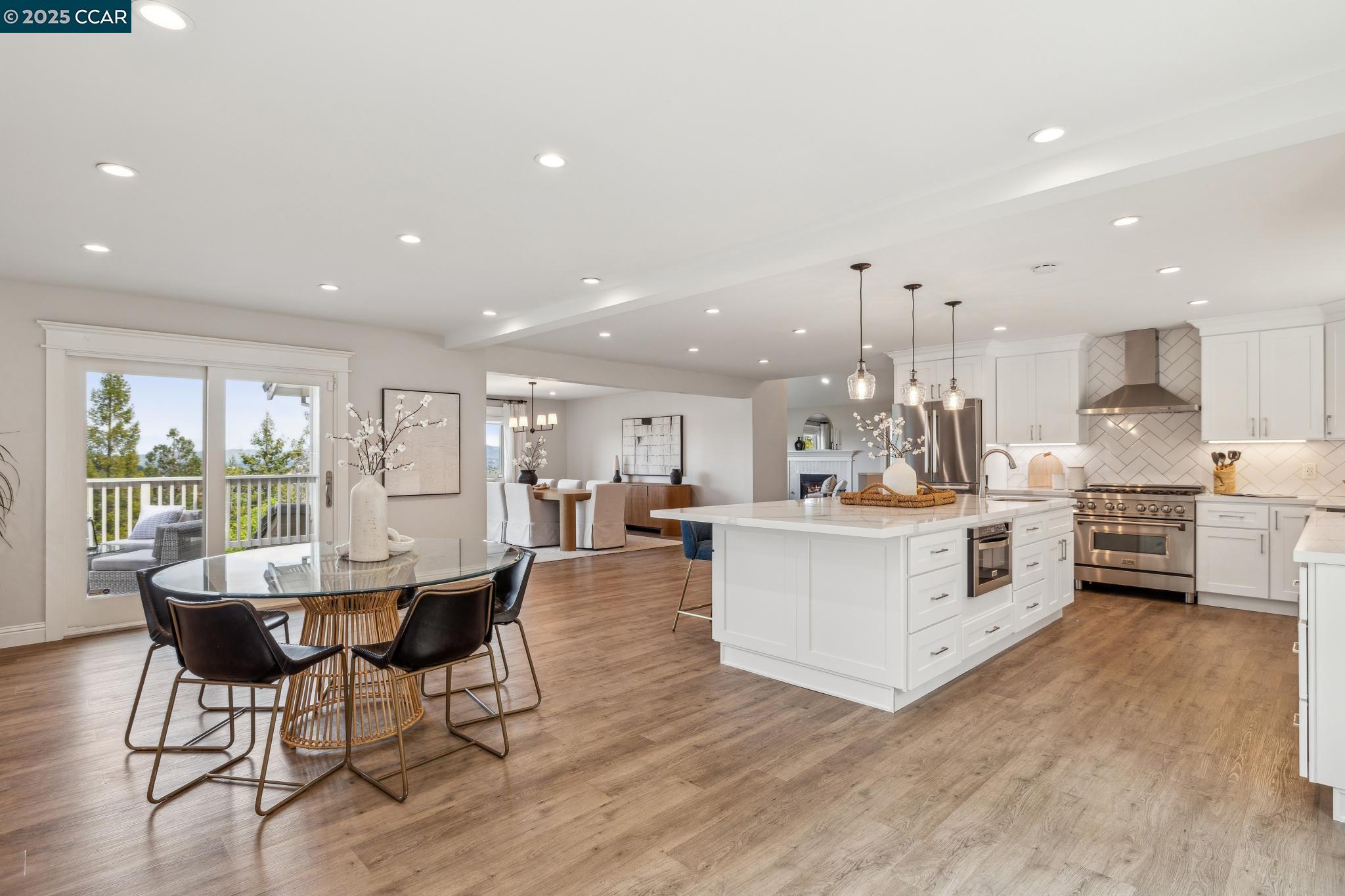 Detail Gallery Image 12 of 50 For 1019 Silverhill Drive, Lafayette,  CA 94549-1734 - 4 Beds | 3/1 Baths