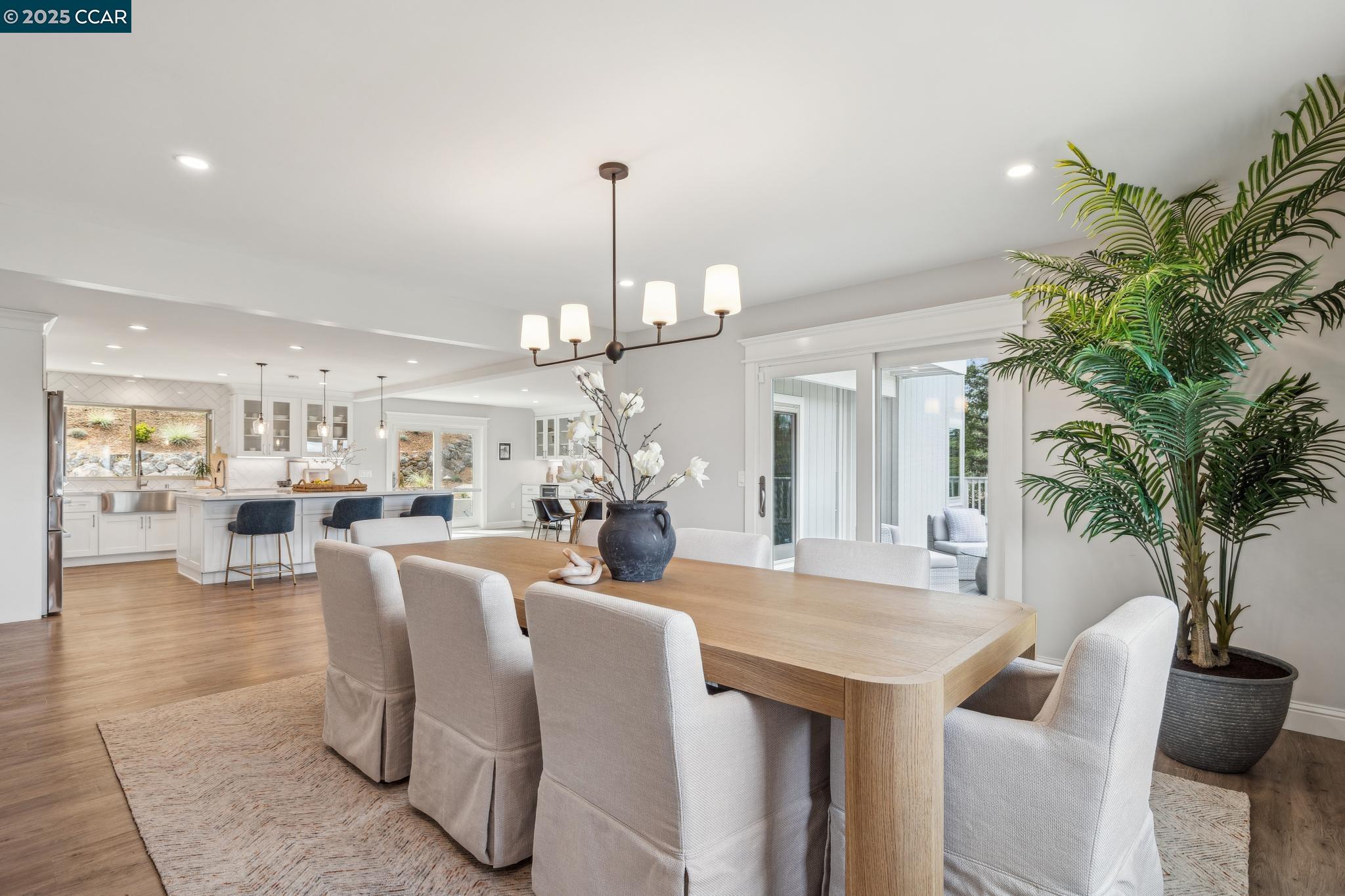 Detail Gallery Image 17 of 50 For 1019 Silverhill Drive, Lafayette,  CA 94549-1734 - 4 Beds | 3/1 Baths