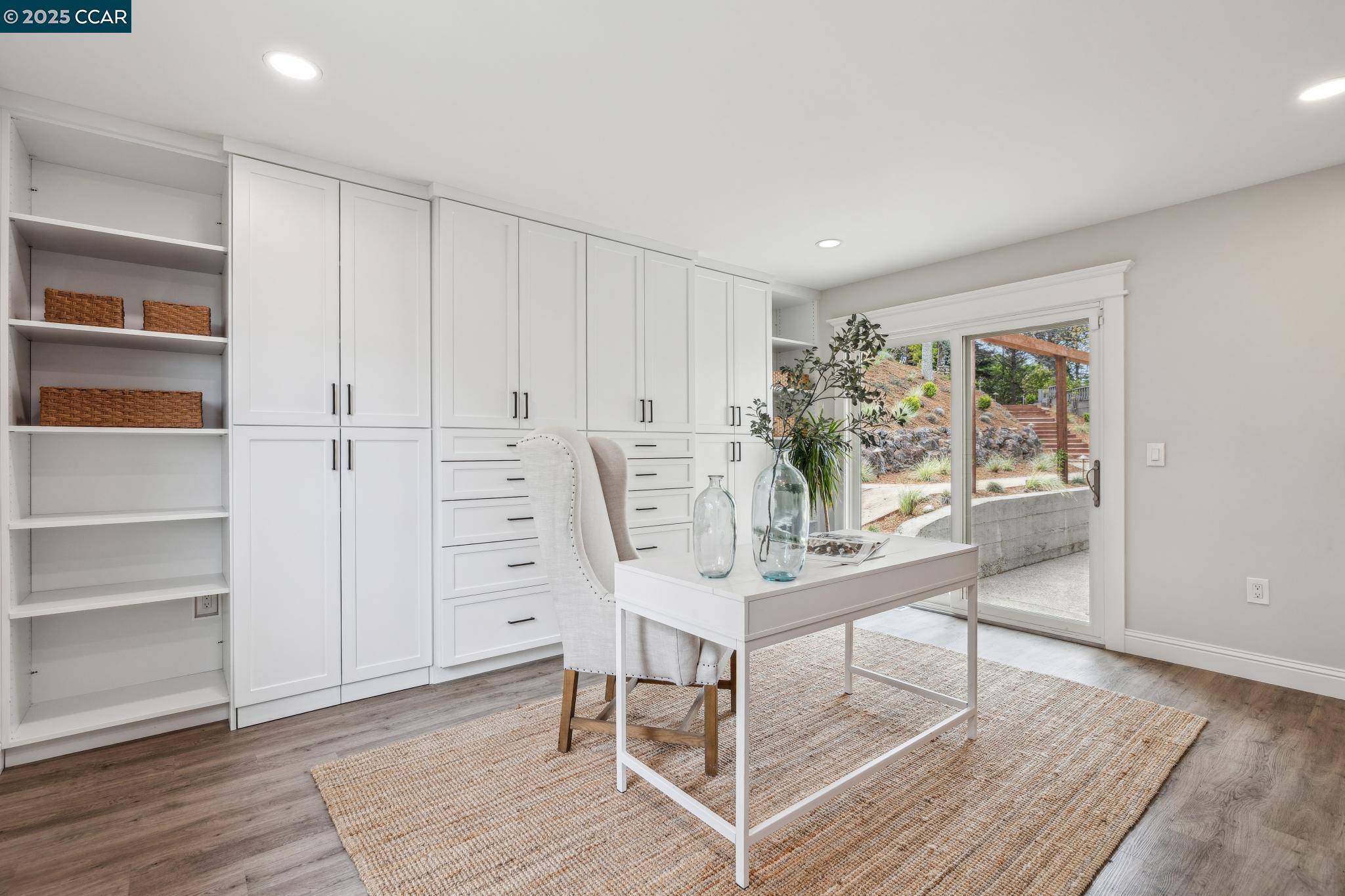 Detail Gallery Image 21 of 50 For 1019 Silverhill Drive, Lafayette,  CA 94549-1734 - 4 Beds | 3/1 Baths