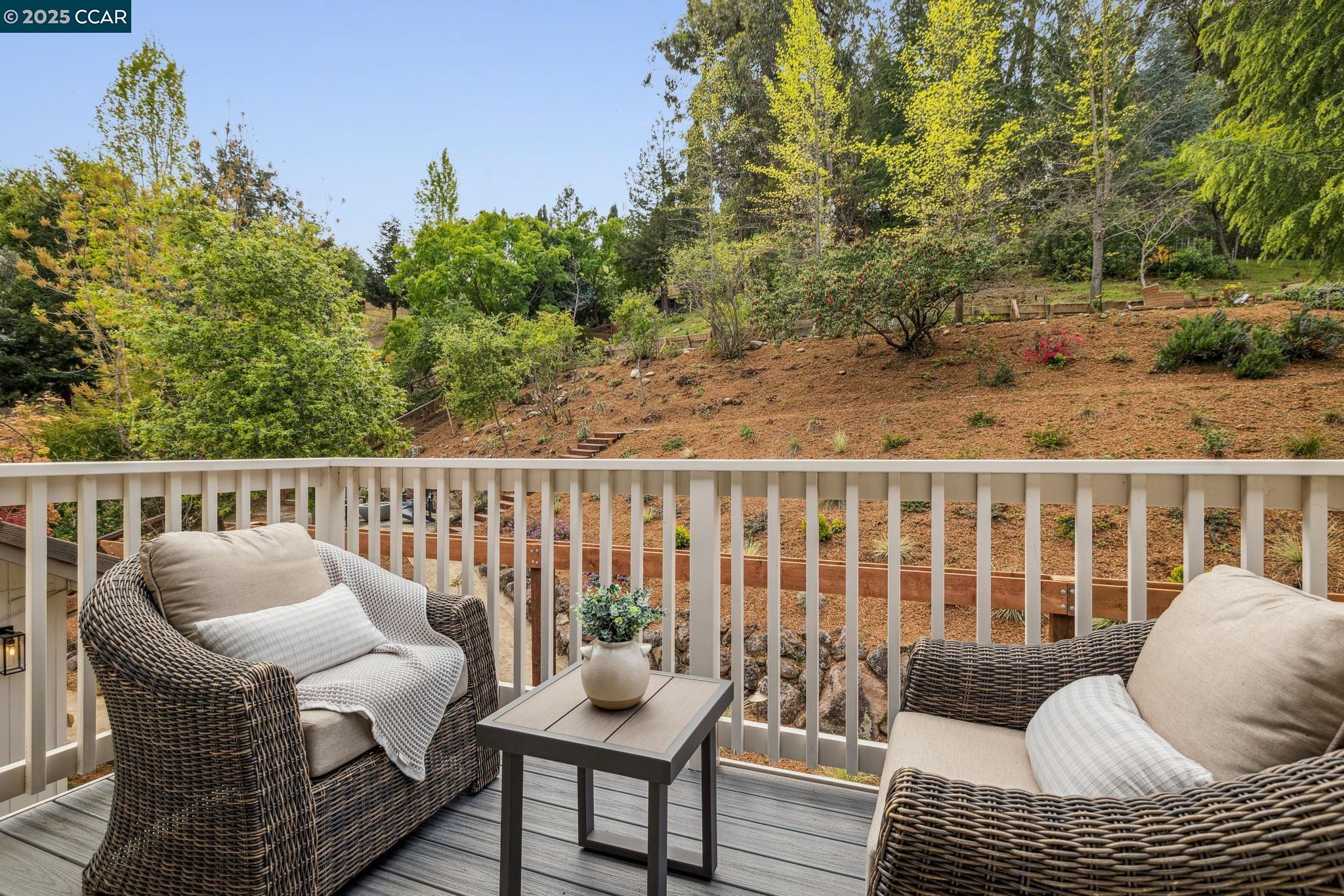 Detail Gallery Image 26 of 50 For 1019 Silverhill Drive, Lafayette,  CA 94549-1734 - 4 Beds | 3/1 Baths