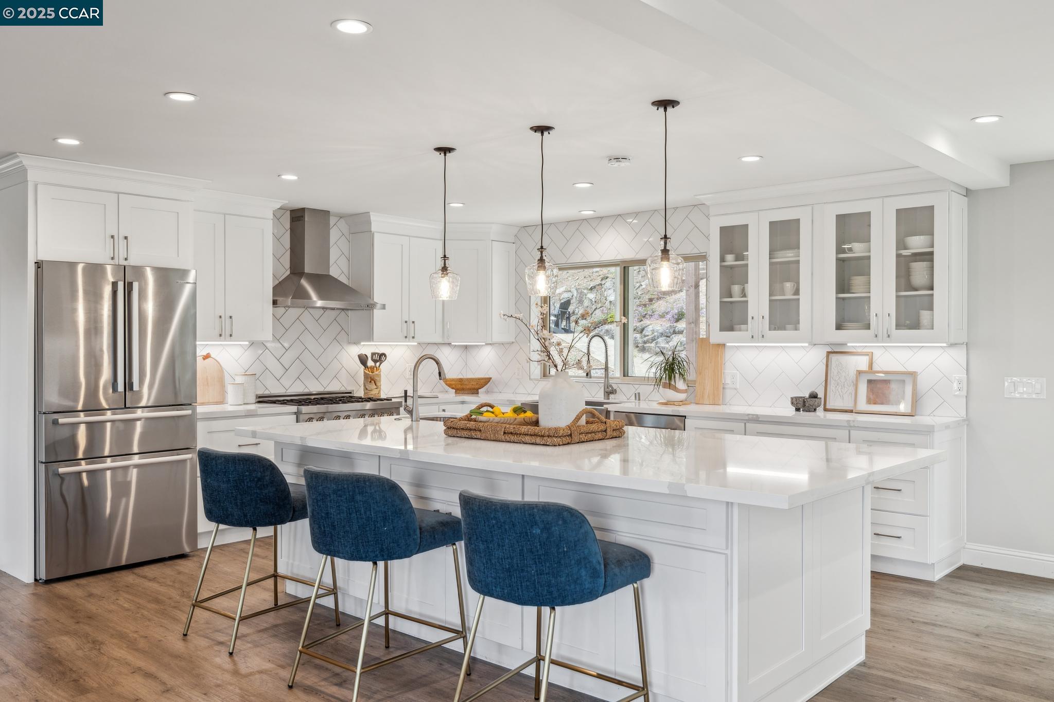 Detail Gallery Image 9 of 50 For 1019 Silverhill Drive, Lafayette,  CA 94549-1734 - 4 Beds | 3/1 Baths