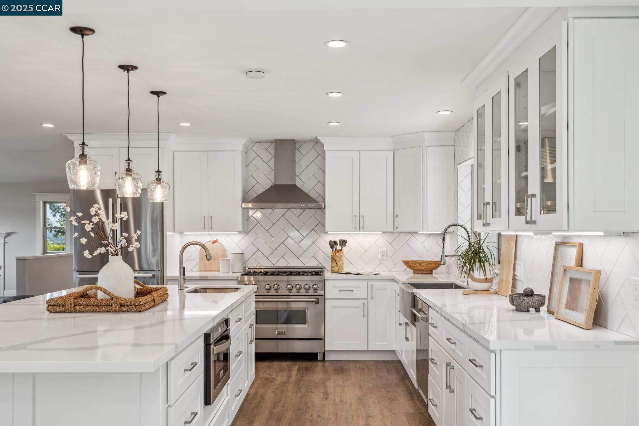 Detail Gallery Image 10 of 50 For 1019 Silverhill Drive, Lafayette,  CA 94549-1734 - 4 Beds | 3/1 Baths