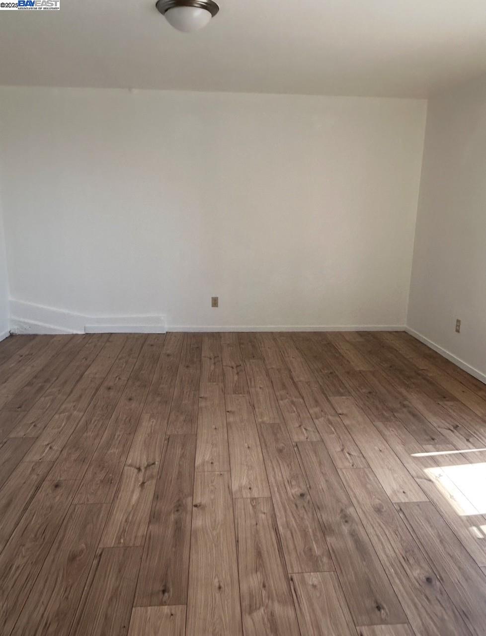 Detail Gallery Image 6 of 9 For 0 Robey Dr, Castro Valley,  CA 94578 - 2 Beds | 1 Baths