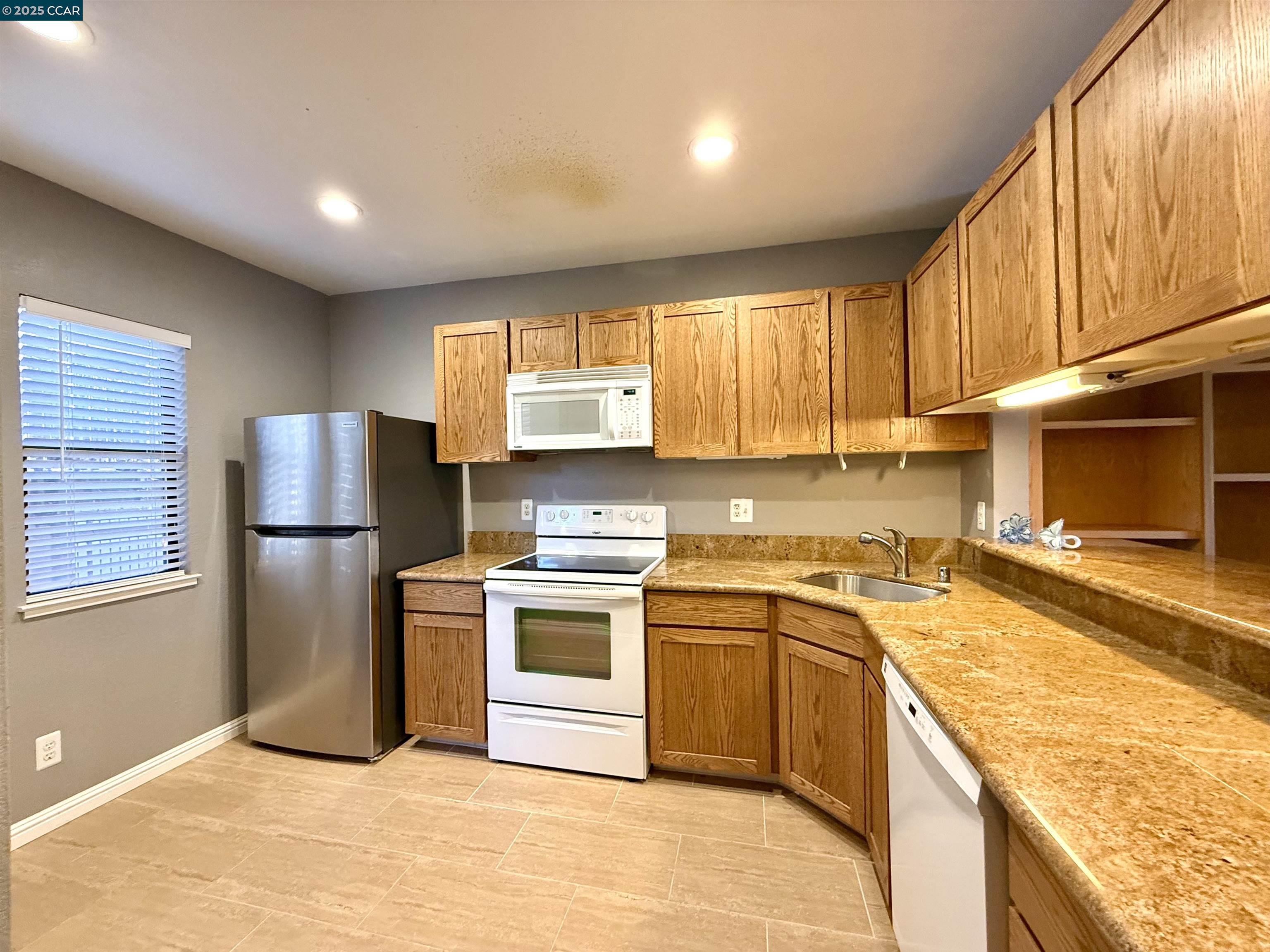 Photo #7: 41097588 Listing: Photo #7