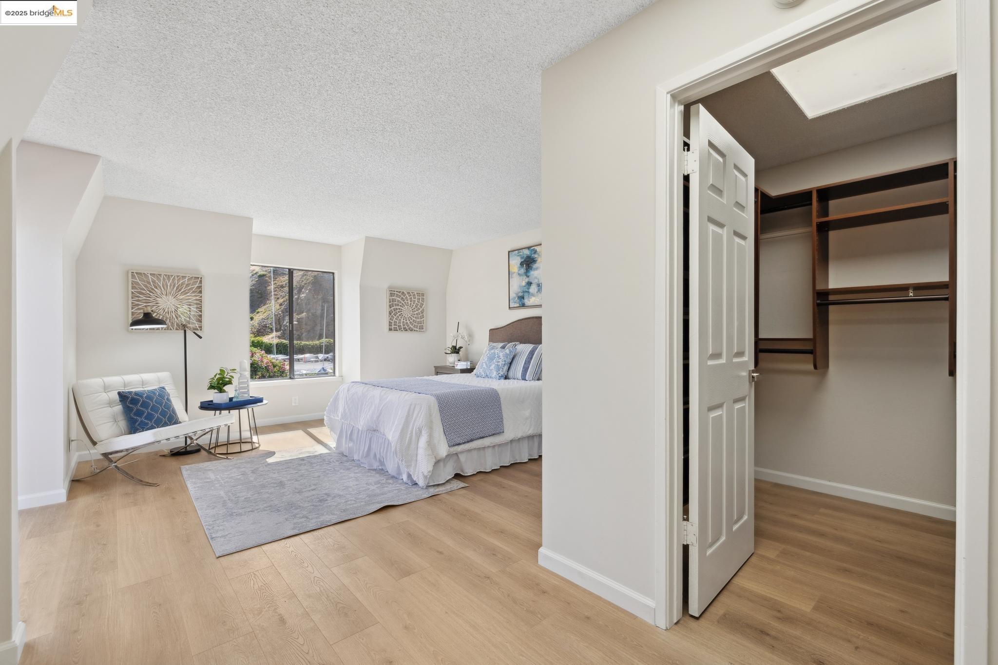 Photo #33: 41097589 Listing: Photo #33