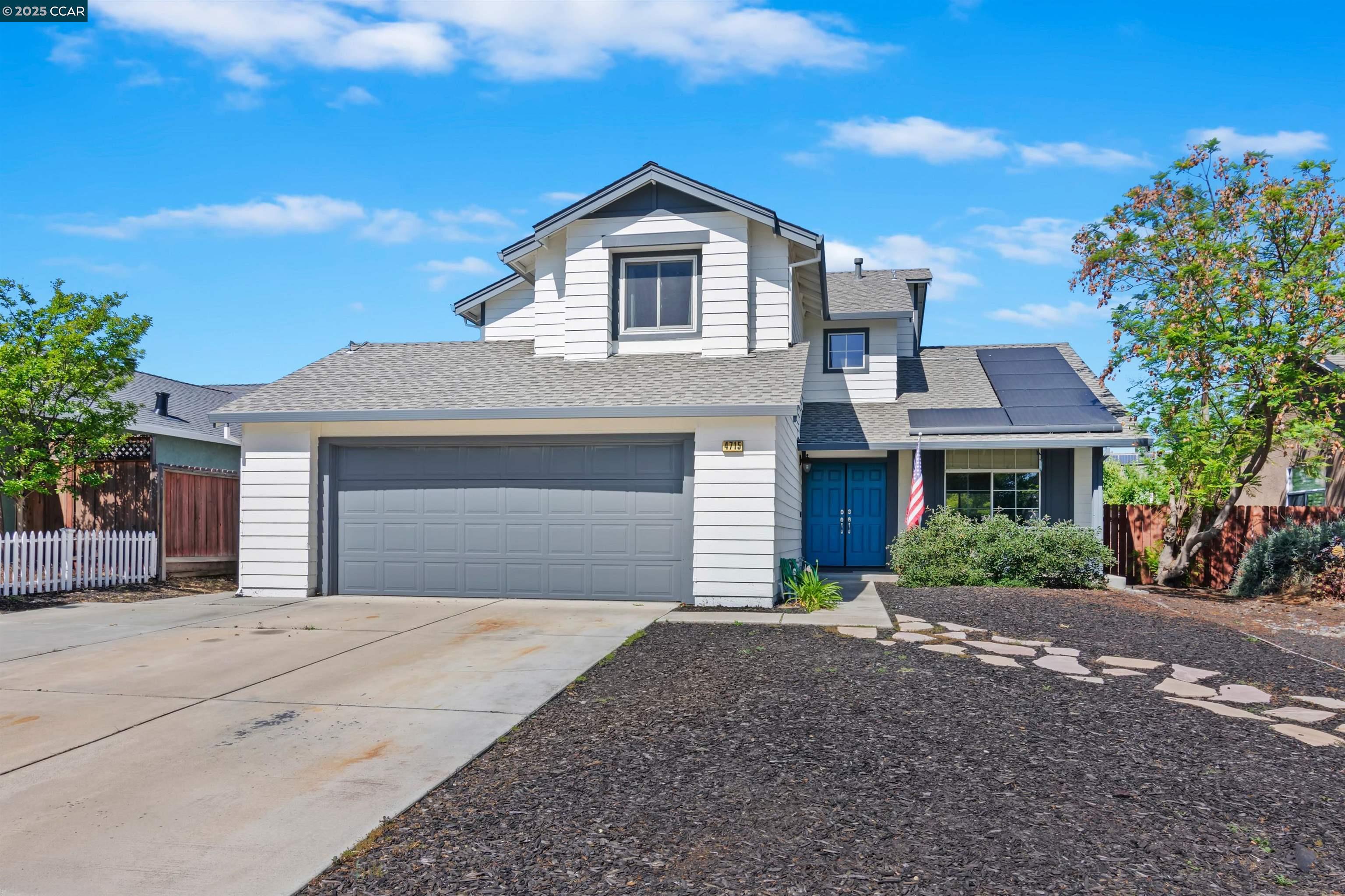 Detail Gallery Image 1 of 40 For 4715 La Casa Dr, Oakley,  CA 94561 - 3 Beds | 2/1 Baths