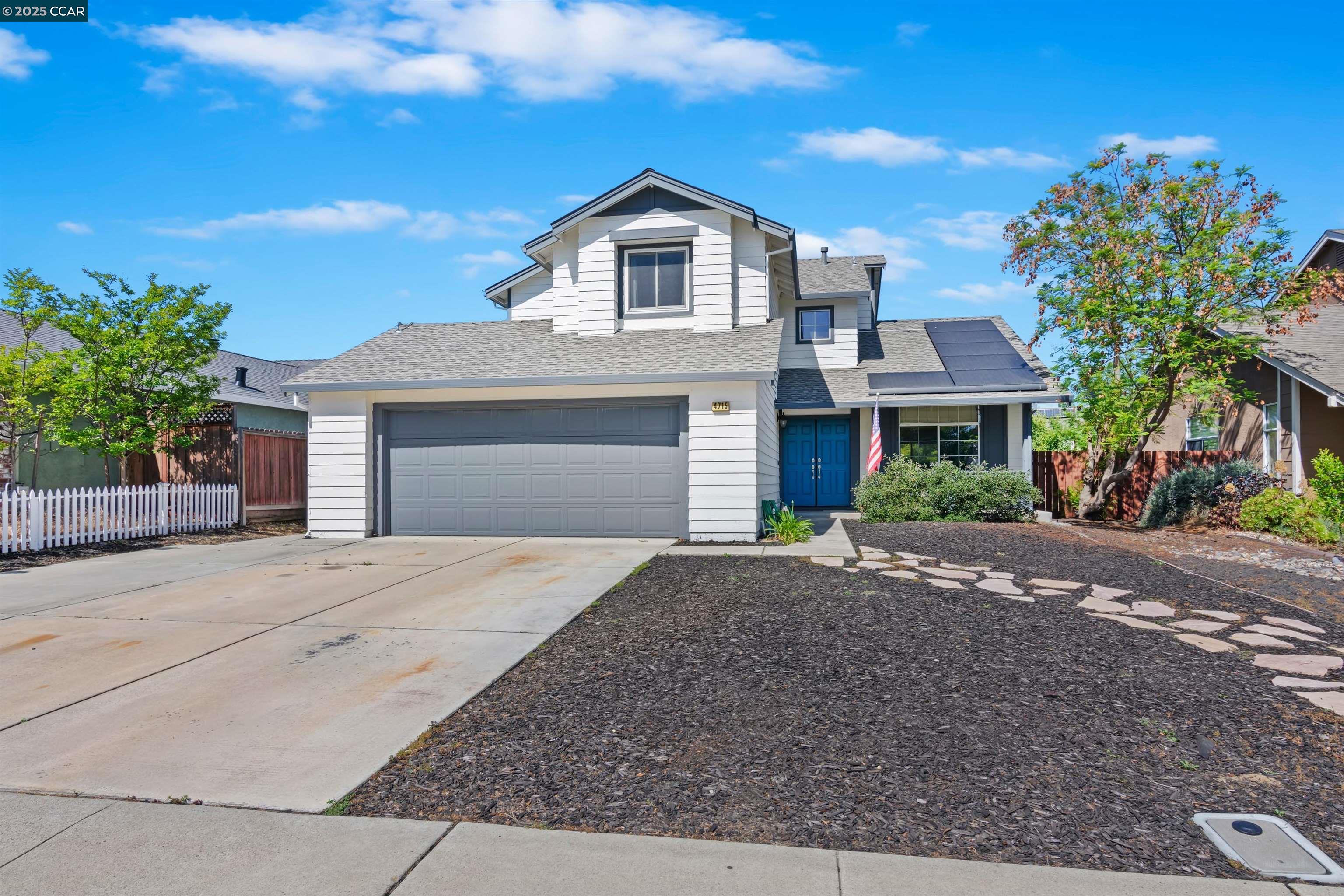 Detail Gallery Image 3 of 40 For 4715 La Casa Dr, Oakley,  CA 94561 - 3 Beds | 2/1 Baths