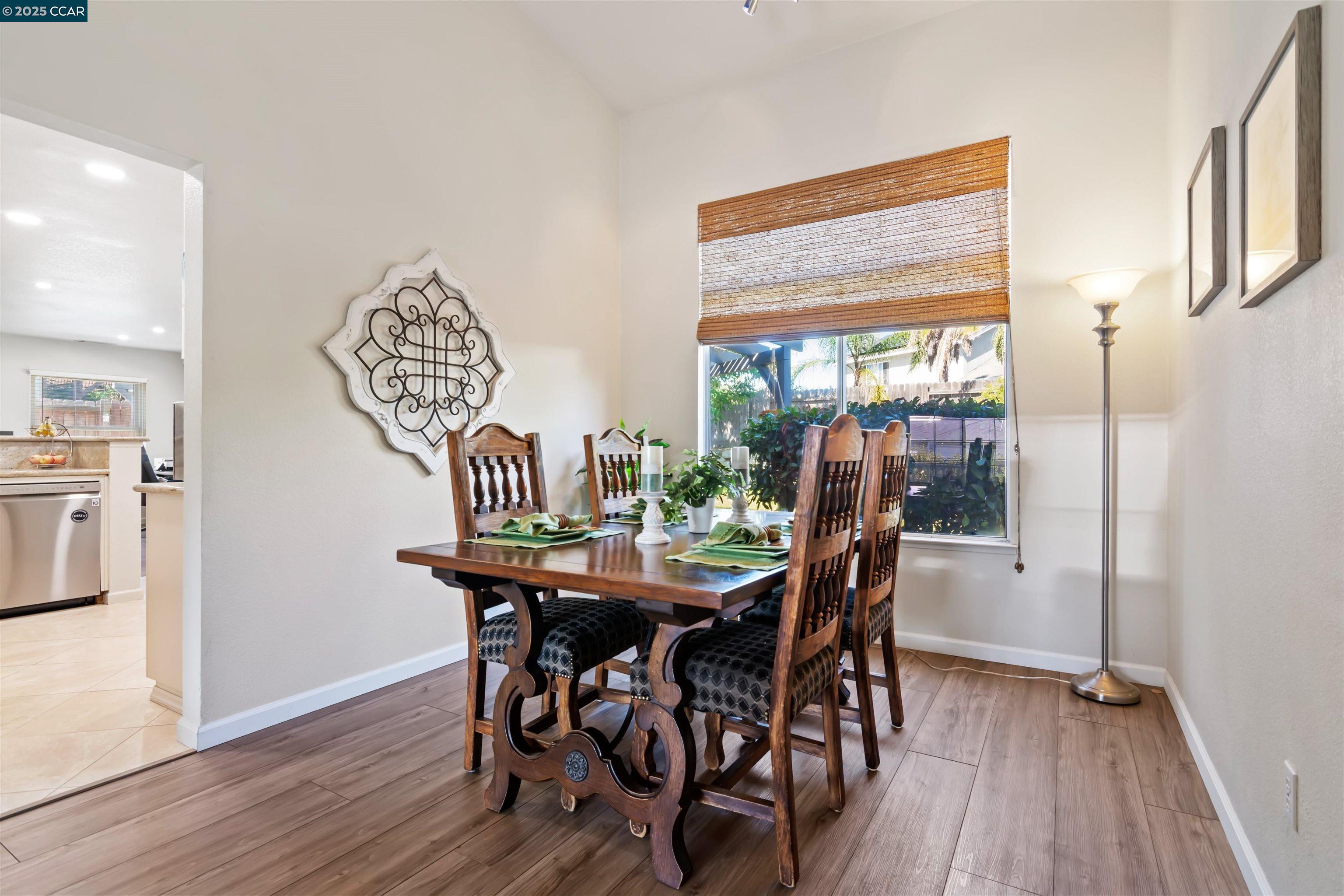 Detail Gallery Image 10 of 40 For 4715 La Casa Dr, Oakley,  CA 94561 - 3 Beds | 2/1 Baths