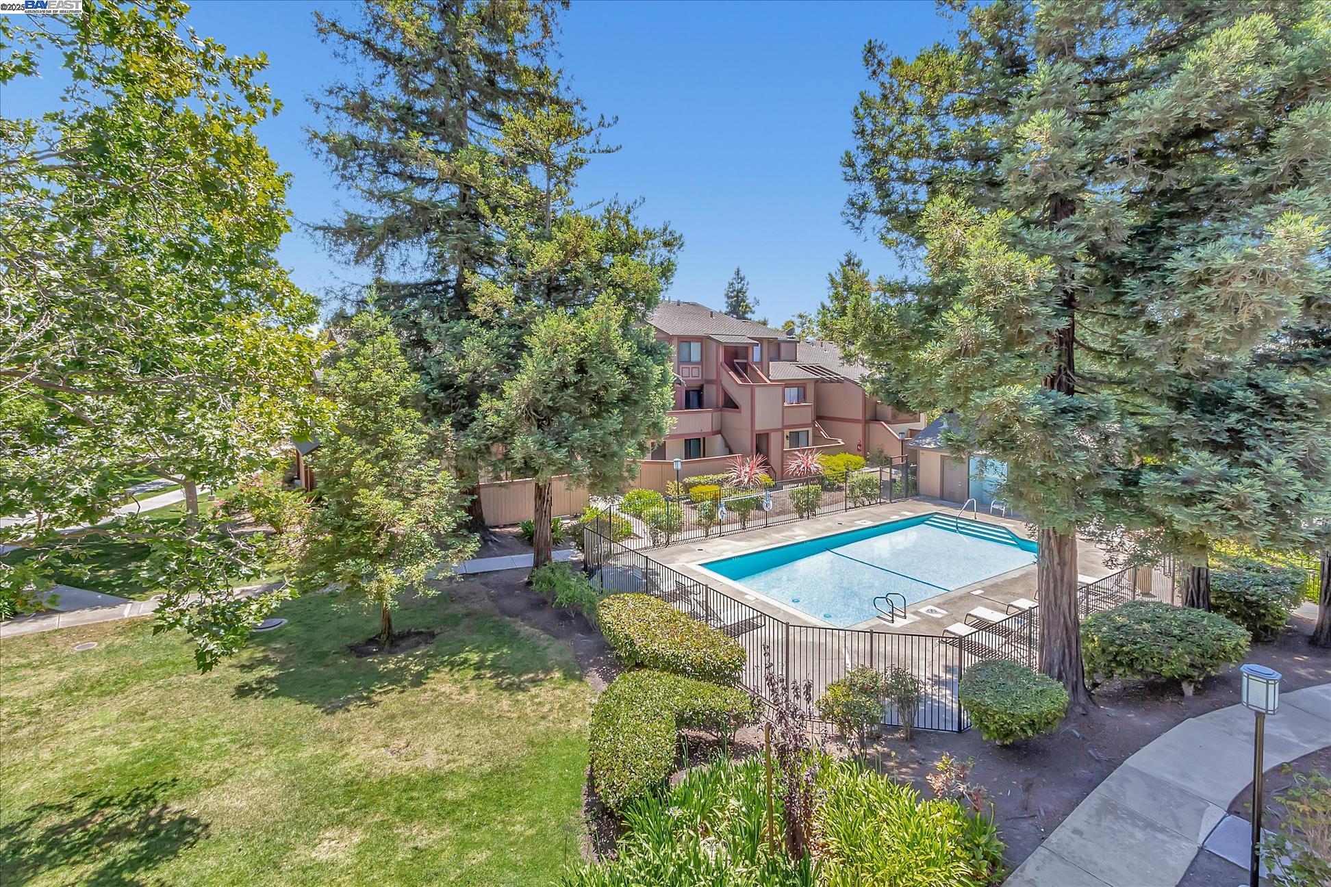 Detail Gallery Image 12 of 47 For 248 Hackamore Cmn, Fremont,  CA 94539 - 1 Beds | 1 Baths