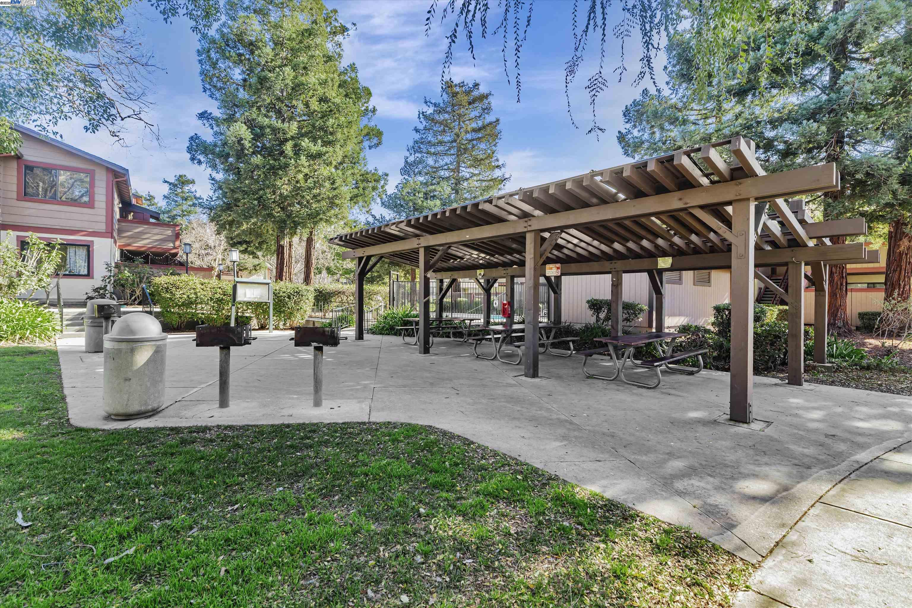 Photo #24: 41097597 Listing: Photo #24