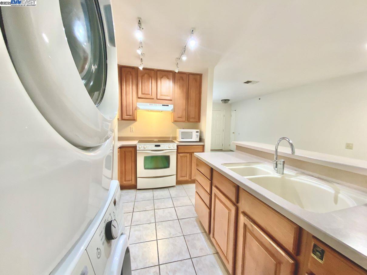 Photo #9: 41097597 Listing: Photo #9