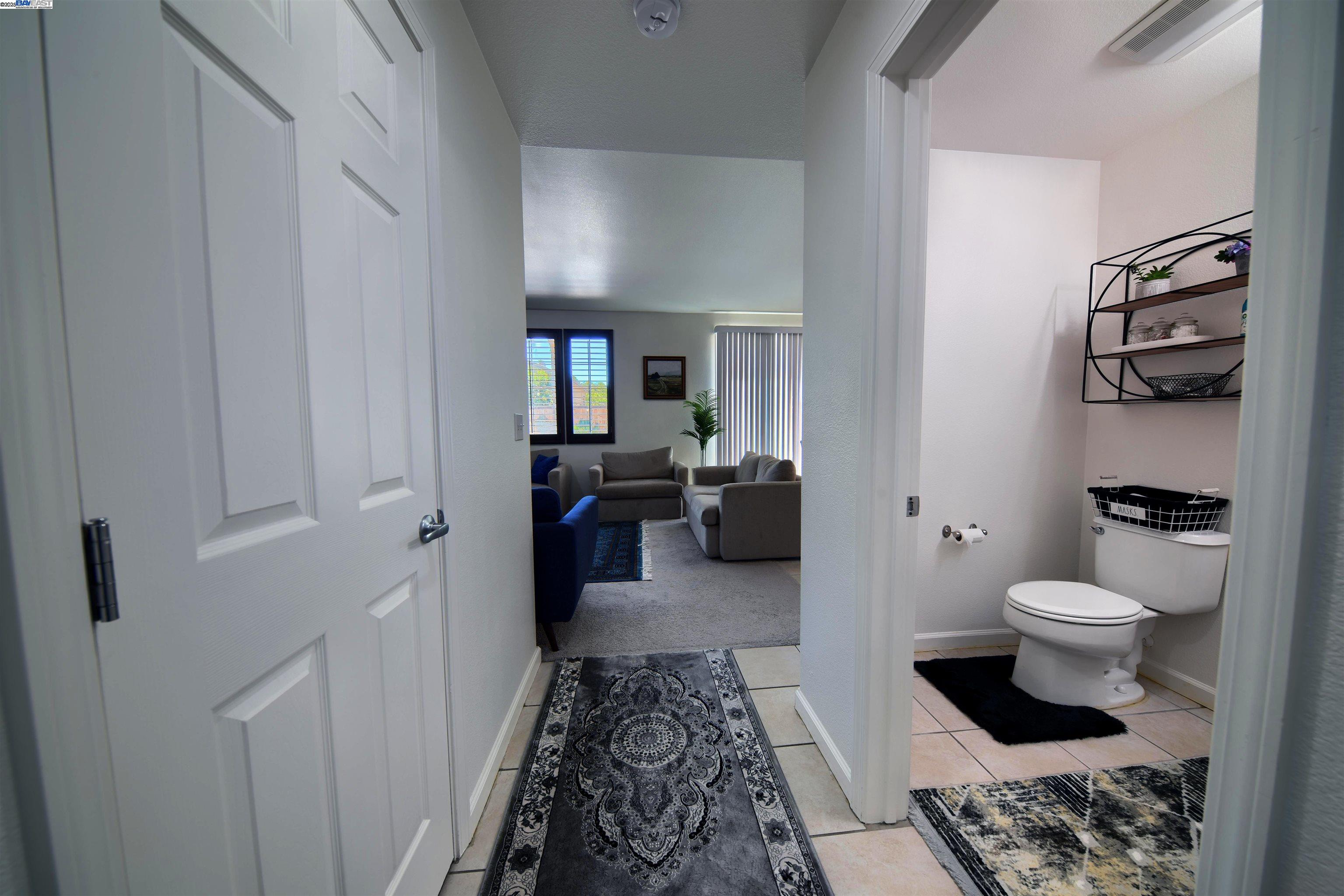 Detail Gallery Image 13 of 46 For 4597 Bonsai Ave, Tracy,  CA 95377 - 4 Beds | 2/1 Baths