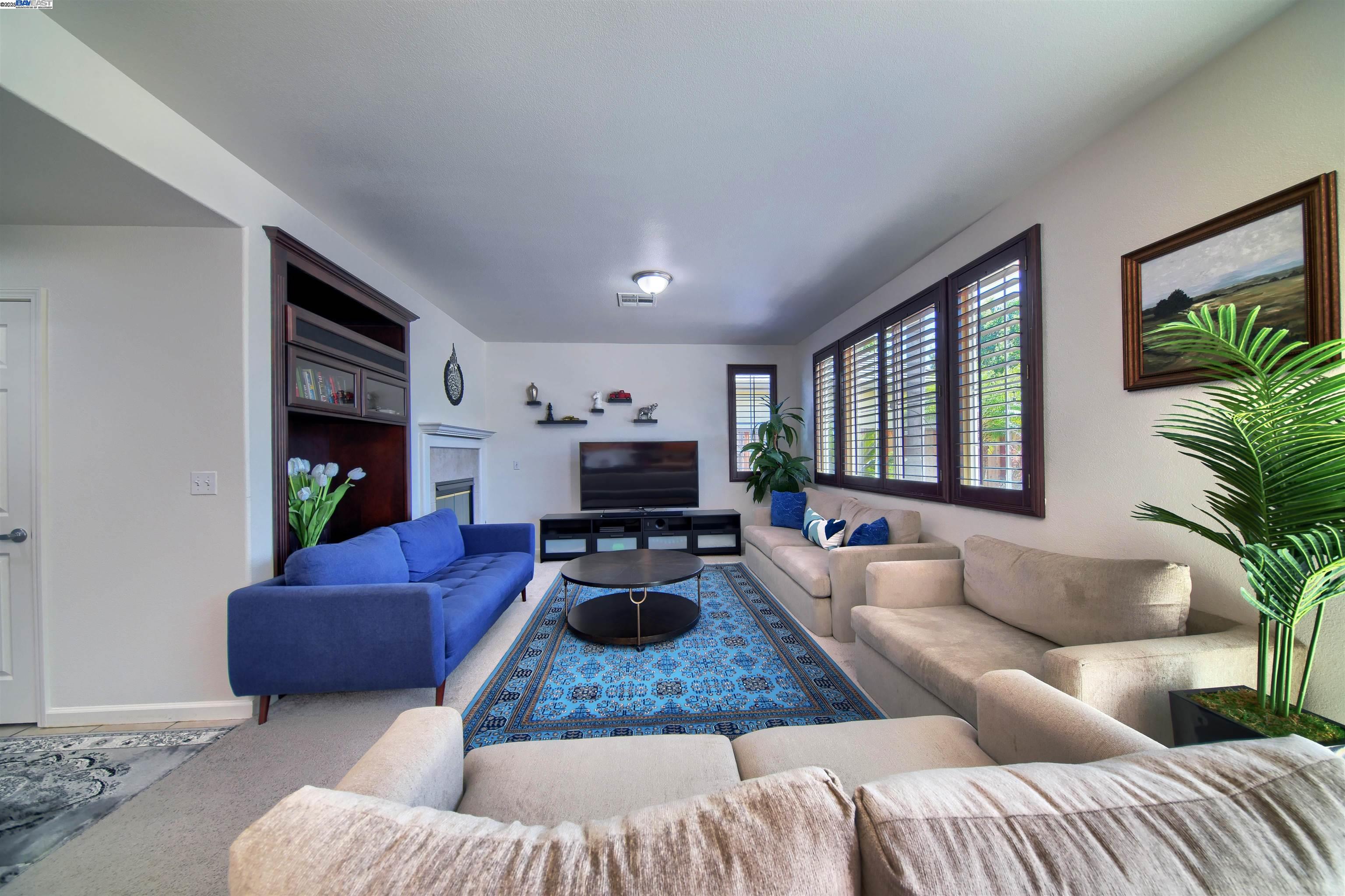 Detail Gallery Image 17 of 46 For 4597 Bonsai Ave, Tracy,  CA 95377 - 4 Beds | 2/1 Baths