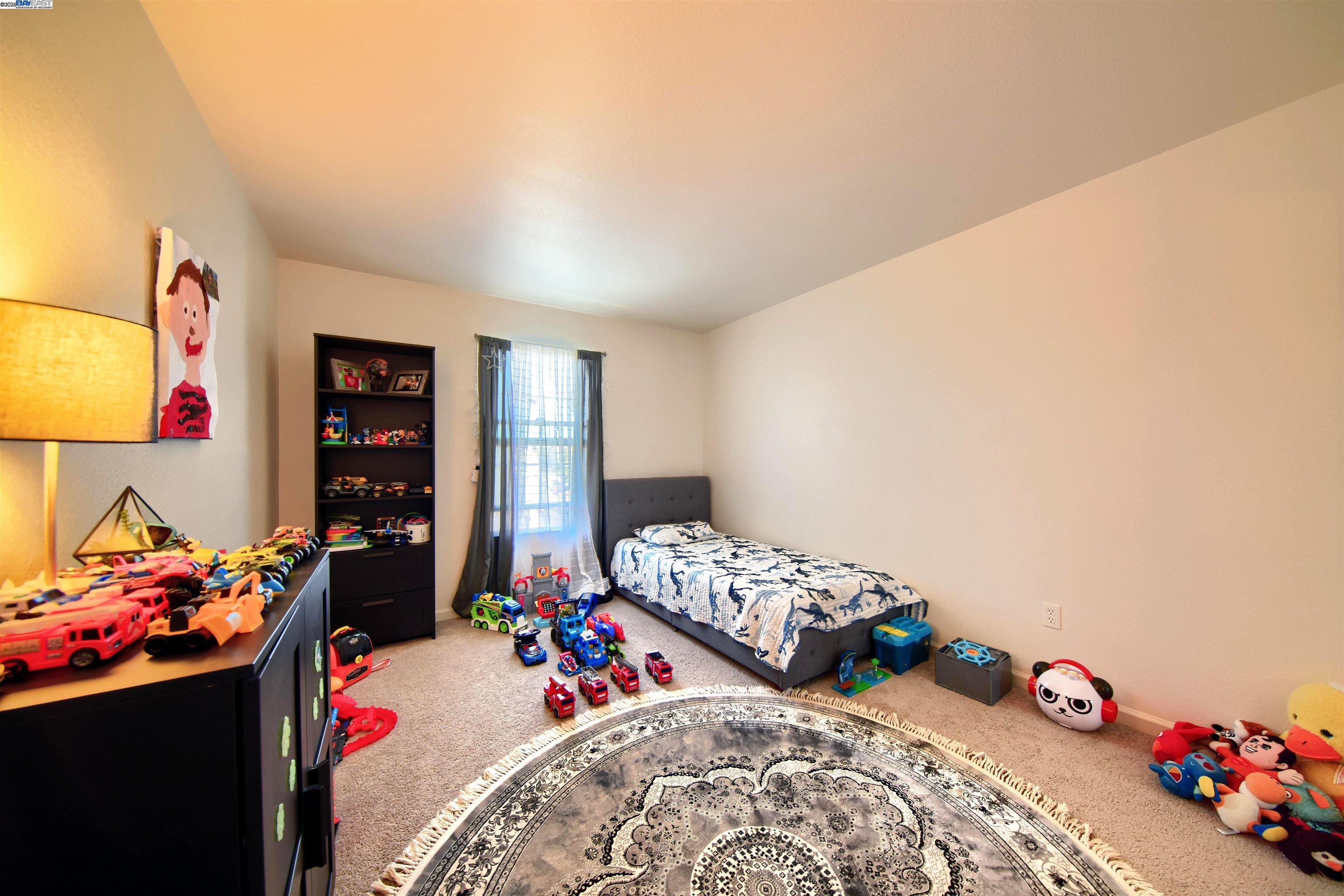 Detail Gallery Image 32 of 46 For 4597 Bonsai Ave, Tracy,  CA 95377 - 4 Beds | 2/1 Baths