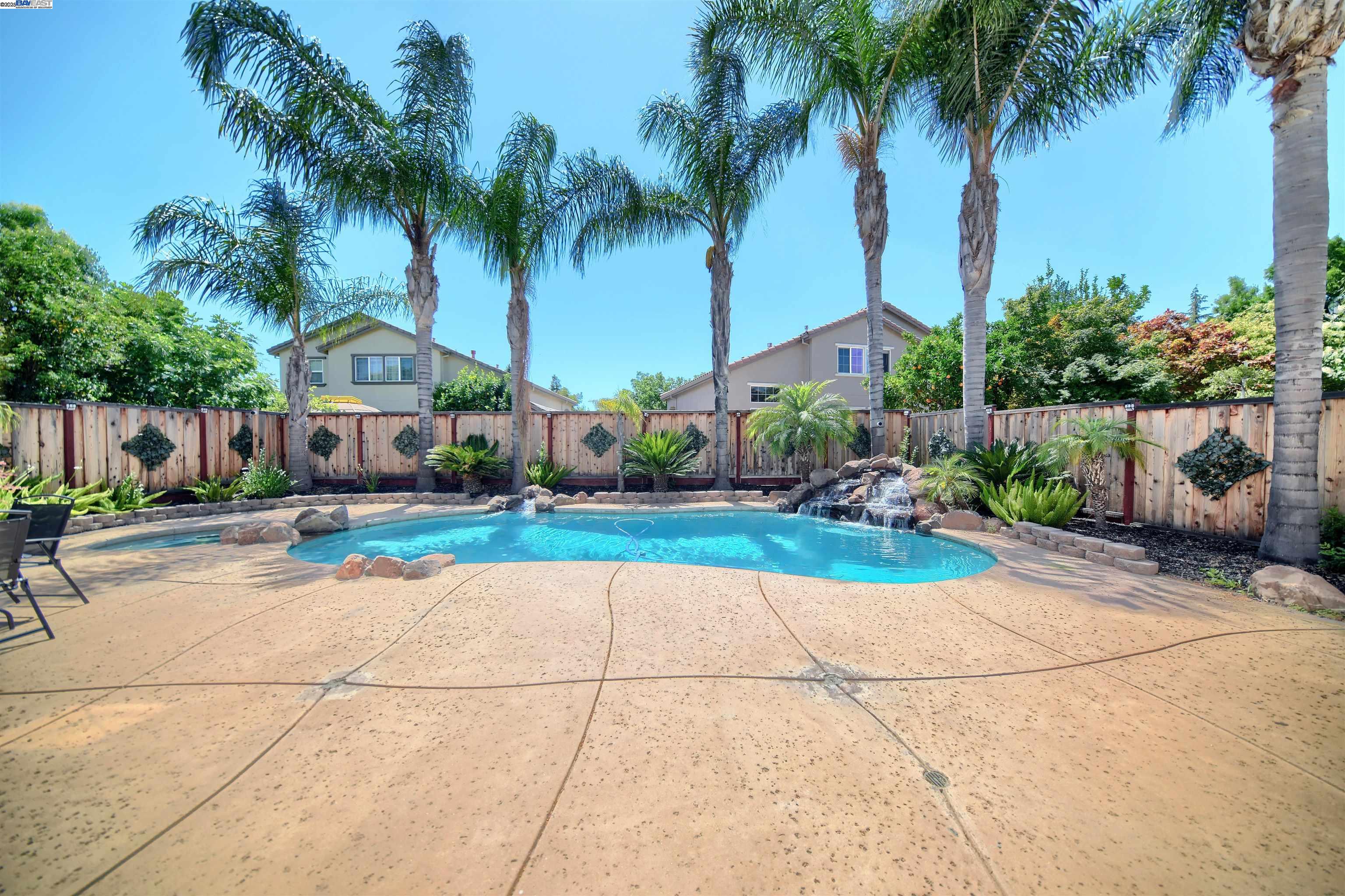 Detail Gallery Image 38 of 46 For 4597 Bonsai Ave, Tracy,  CA 95377 - 4 Beds | 2/1 Baths