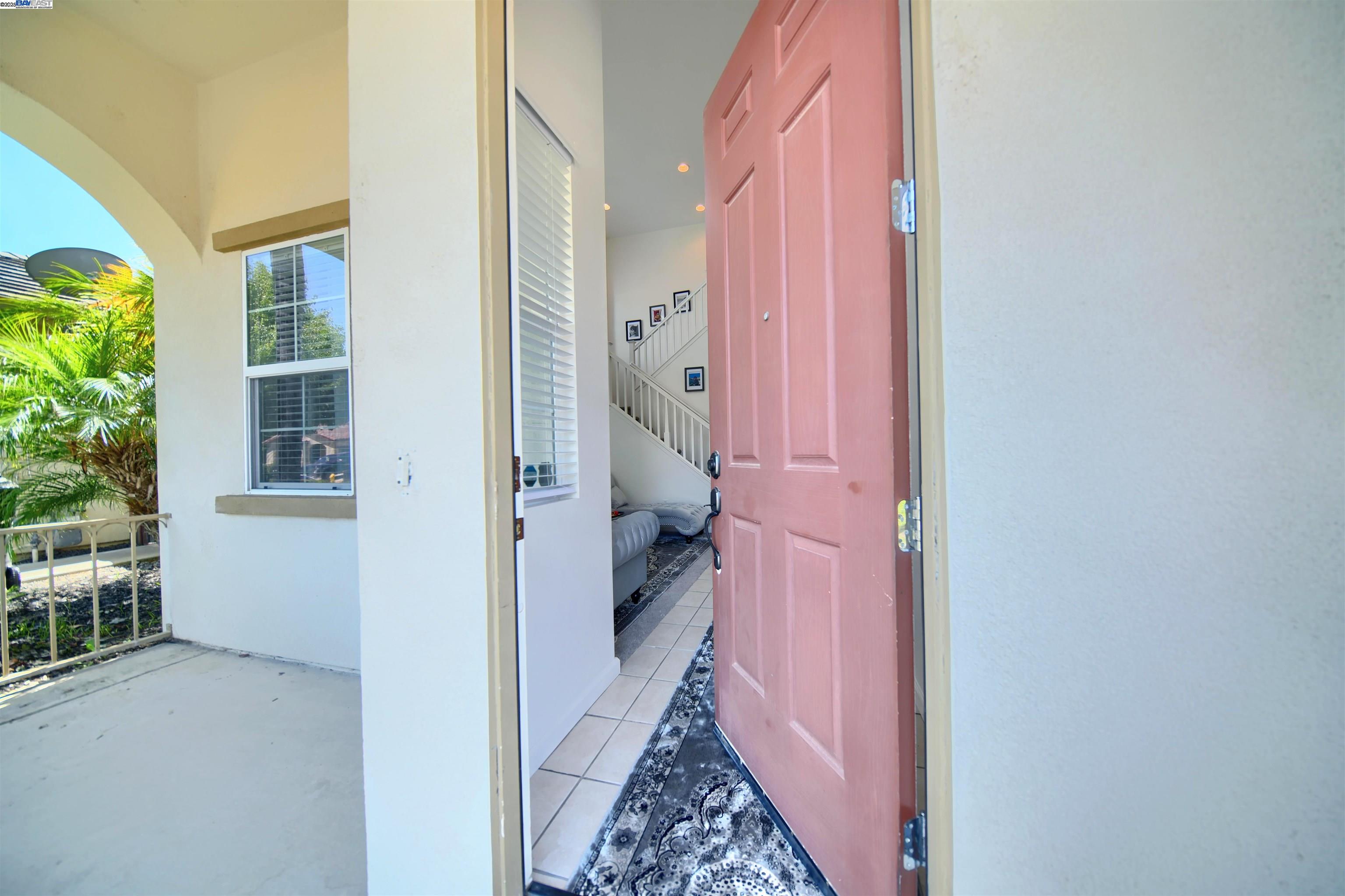 Detail Gallery Image 5 of 46 For 4597 Bonsai Ave, Tracy,  CA 95377 - 4 Beds | 2/1 Baths