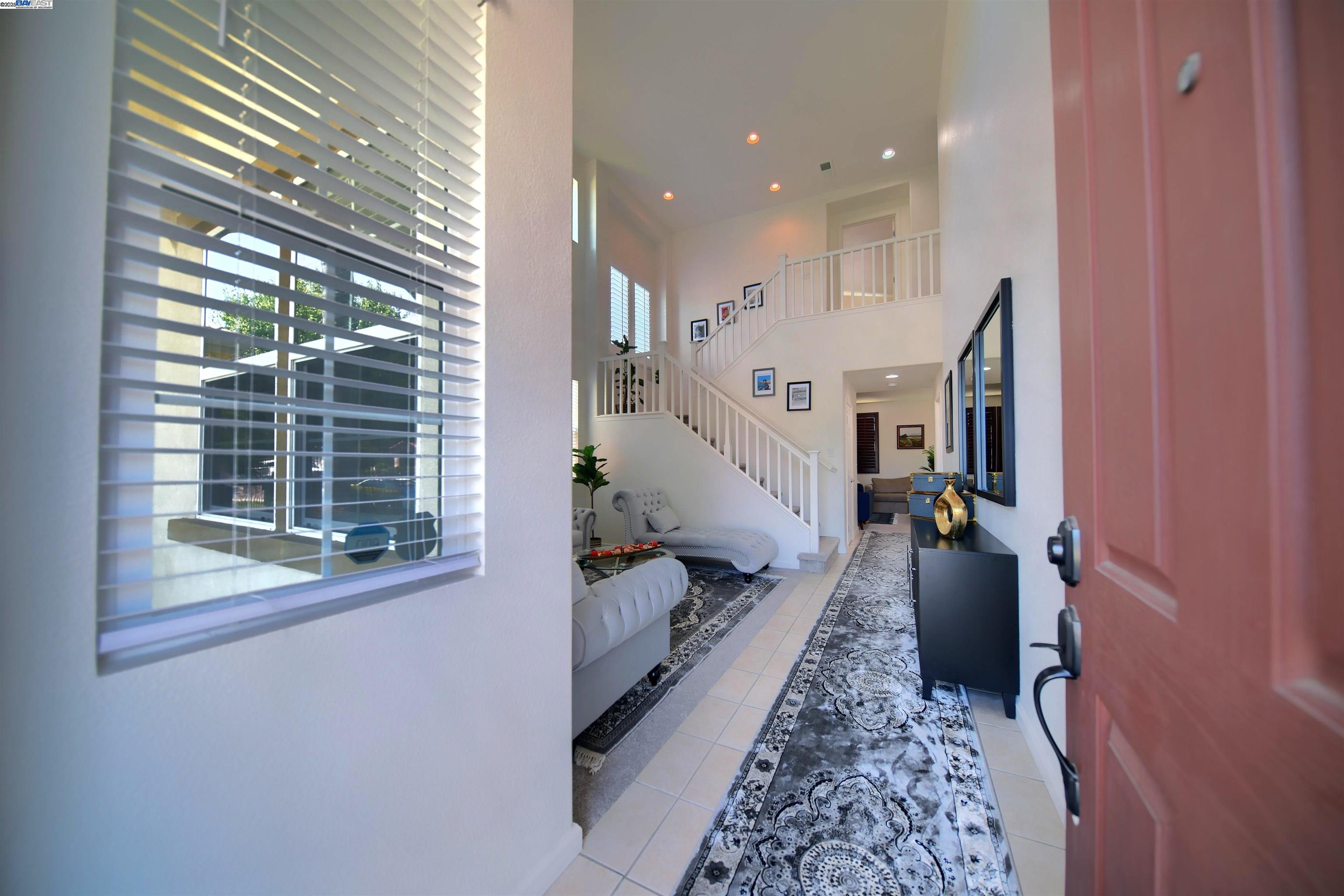 Detail Gallery Image 6 of 46 For 4597 Bonsai Ave, Tracy,  CA 95377 - 4 Beds | 2/1 Baths