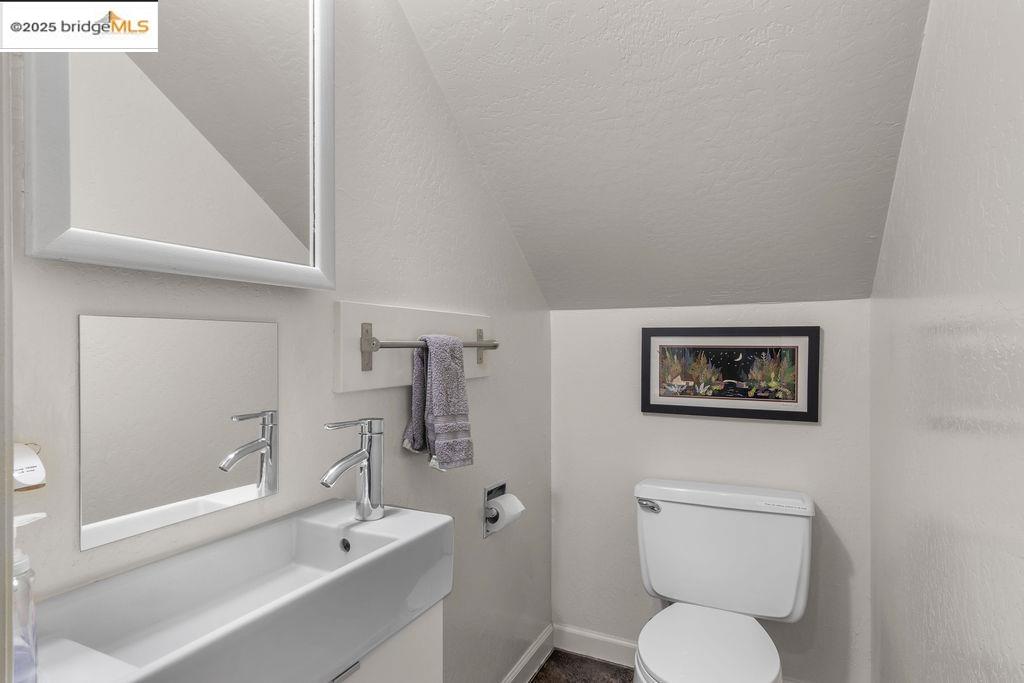 Detail Gallery Image 17 of 22 For 28997 Snowhite Ridge, Long Barn,  CA 95335-9704 - 3 Beds | 2 Baths