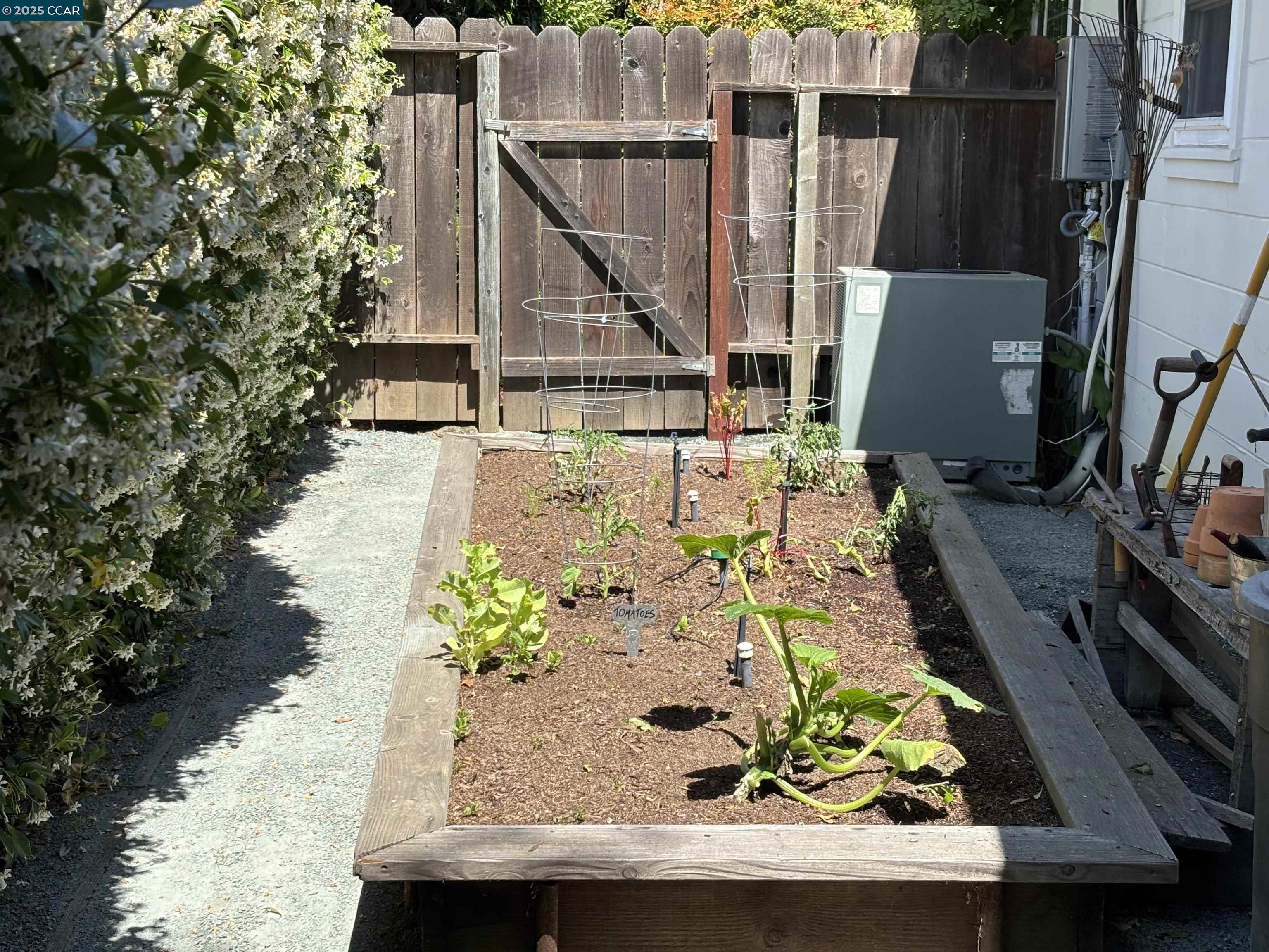 Detail Gallery Image 16 of 16 For 1069 Carol Ln, Lafayette,  CA 94549 - 3 Beds | 2 Baths