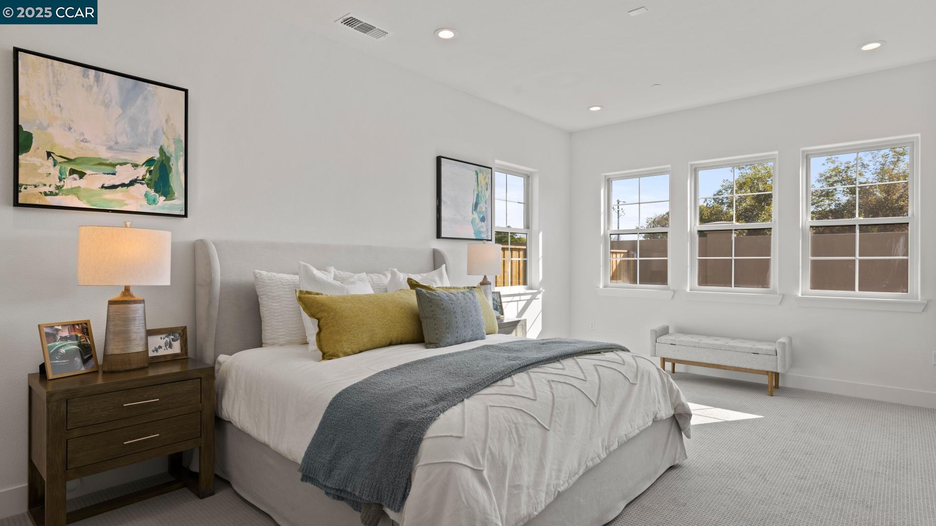 Detail Gallery Image 4 of 33 For 1569 Granite Place, Tracy,  CA 95377 - 2 Beds | 2 Baths