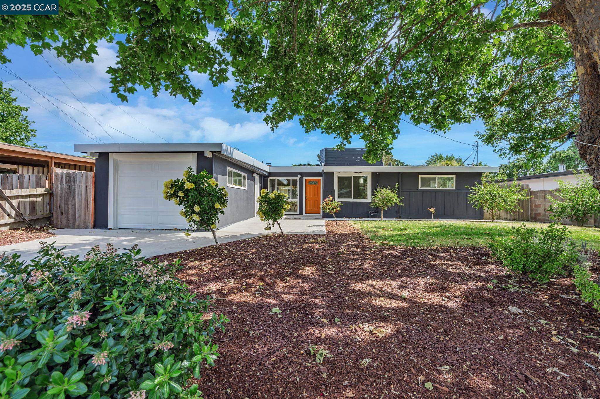 Detail Gallery Image 2 of 32 For 259 Los Altos Pl, American Canyon,  CA 94503 - 3 Beds | 2 Baths
