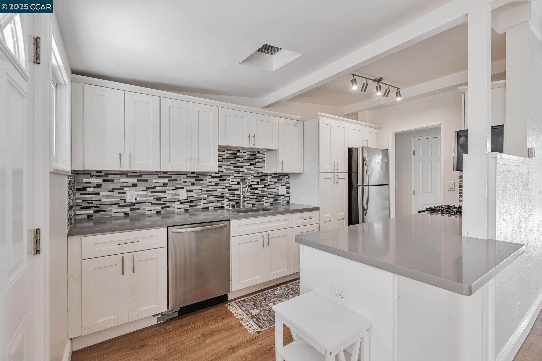 Detail Gallery Image 4 of 32 For 259 Los Altos Pl, American Canyon,  CA 94503 - 3 Beds | 2 Baths
